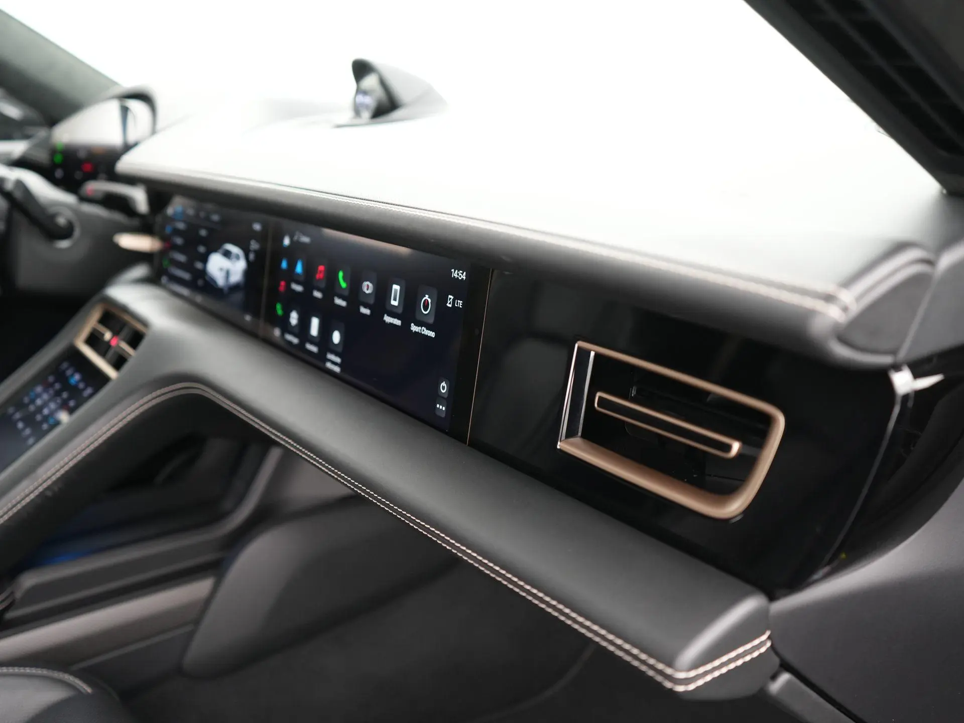 Taycan Cross Turismo Turbo S 93 kWh