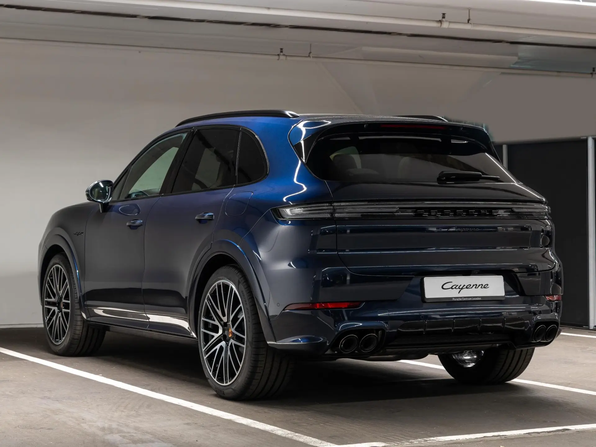 Cayenne E-Hybrid Black Edition