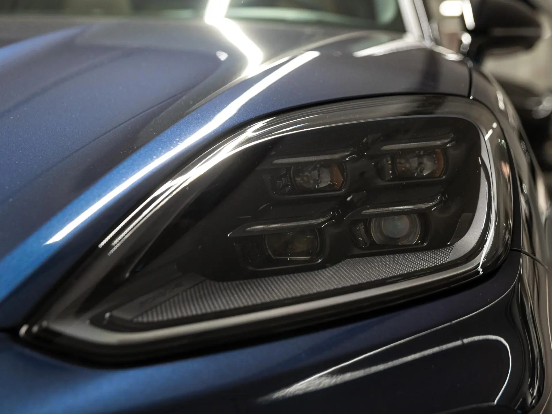 Cayenne E-Hybrid Black Edition