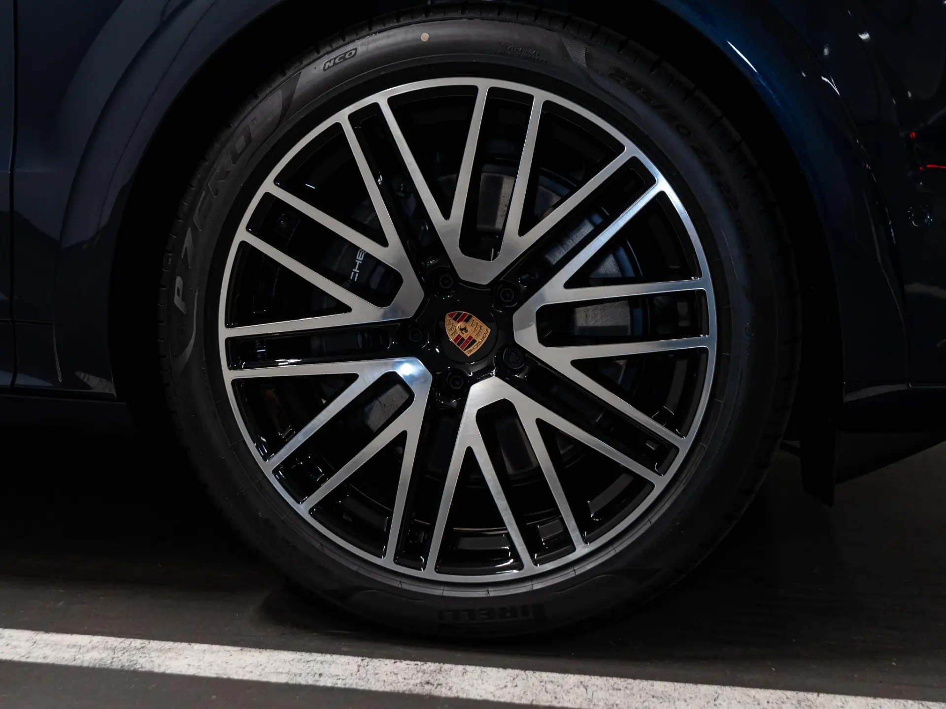 Cayenne E-Hybrid Black Edition