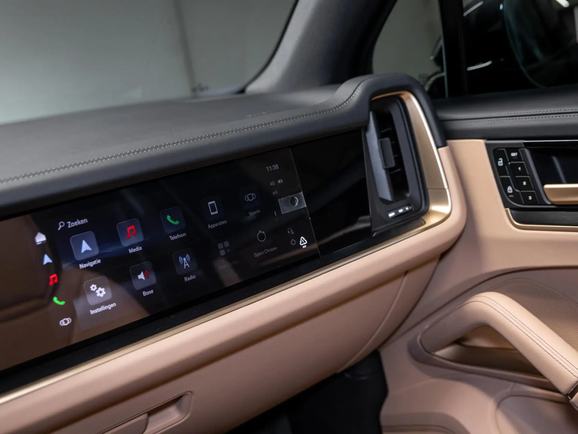Cayenne E-Hybrid Black Edition
