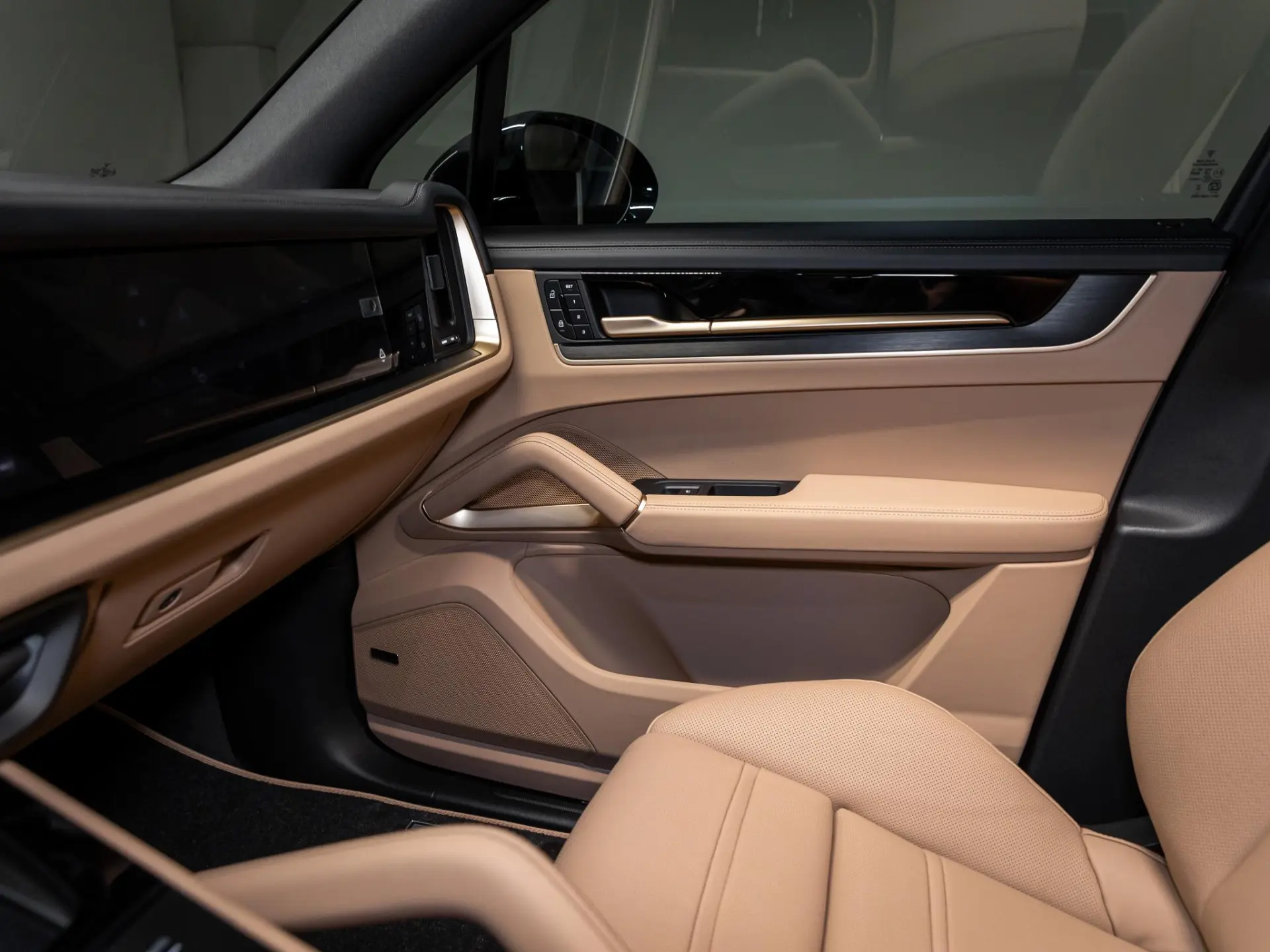 Cayenne E-Hybrid Black Edition