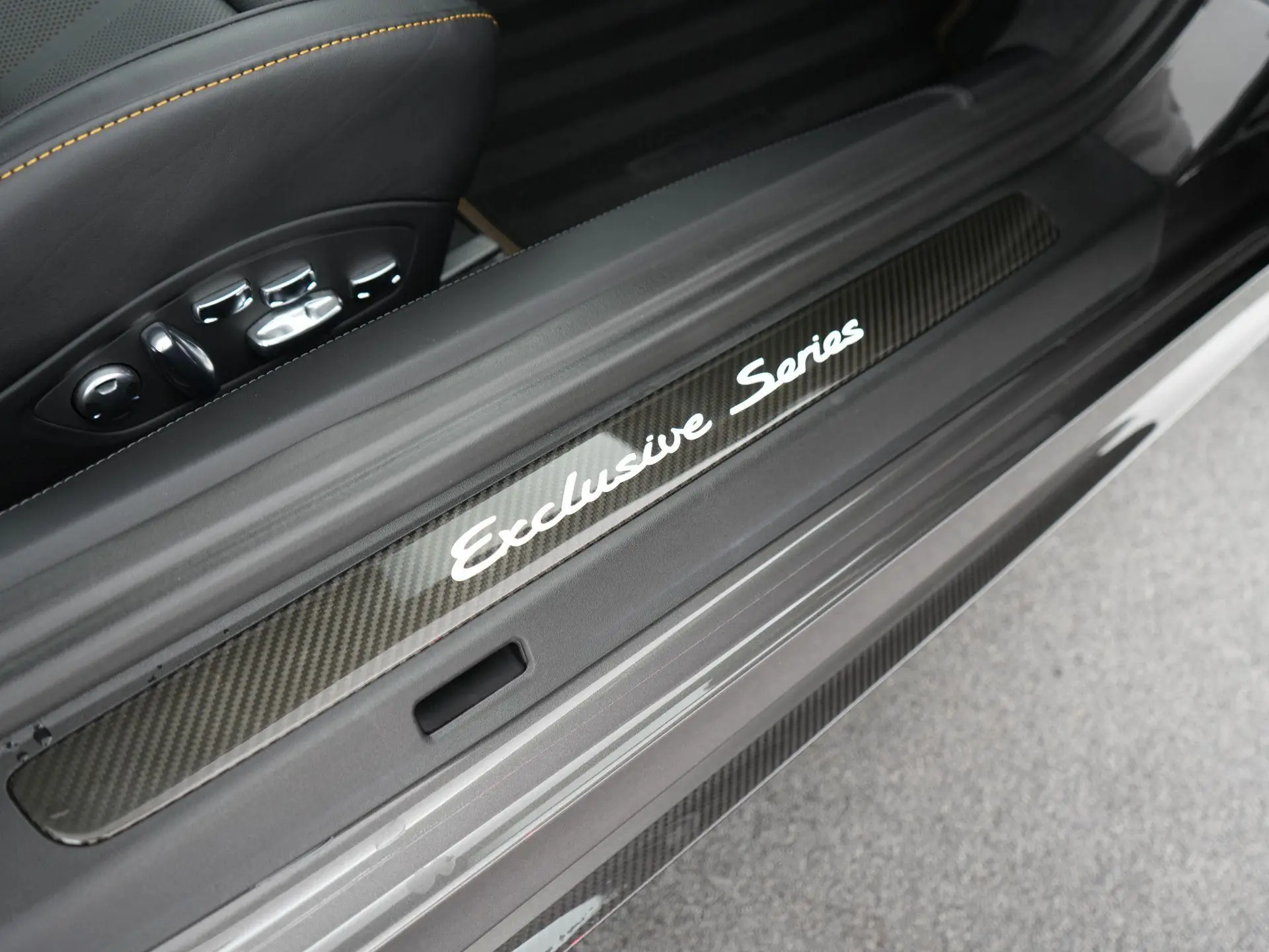 911 3.8 Turbo S Exclusive Series