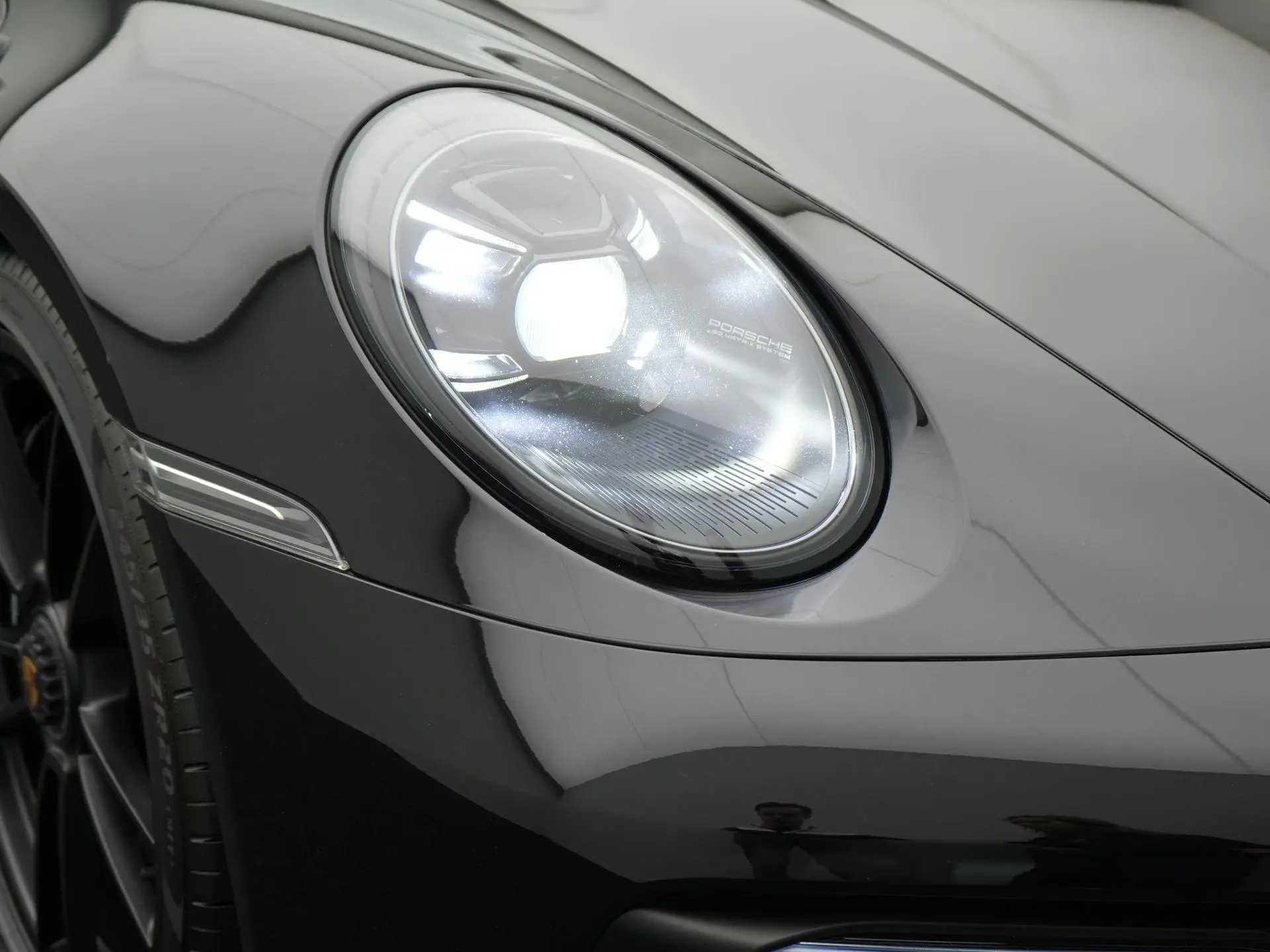 911 Carrera 4 GTS