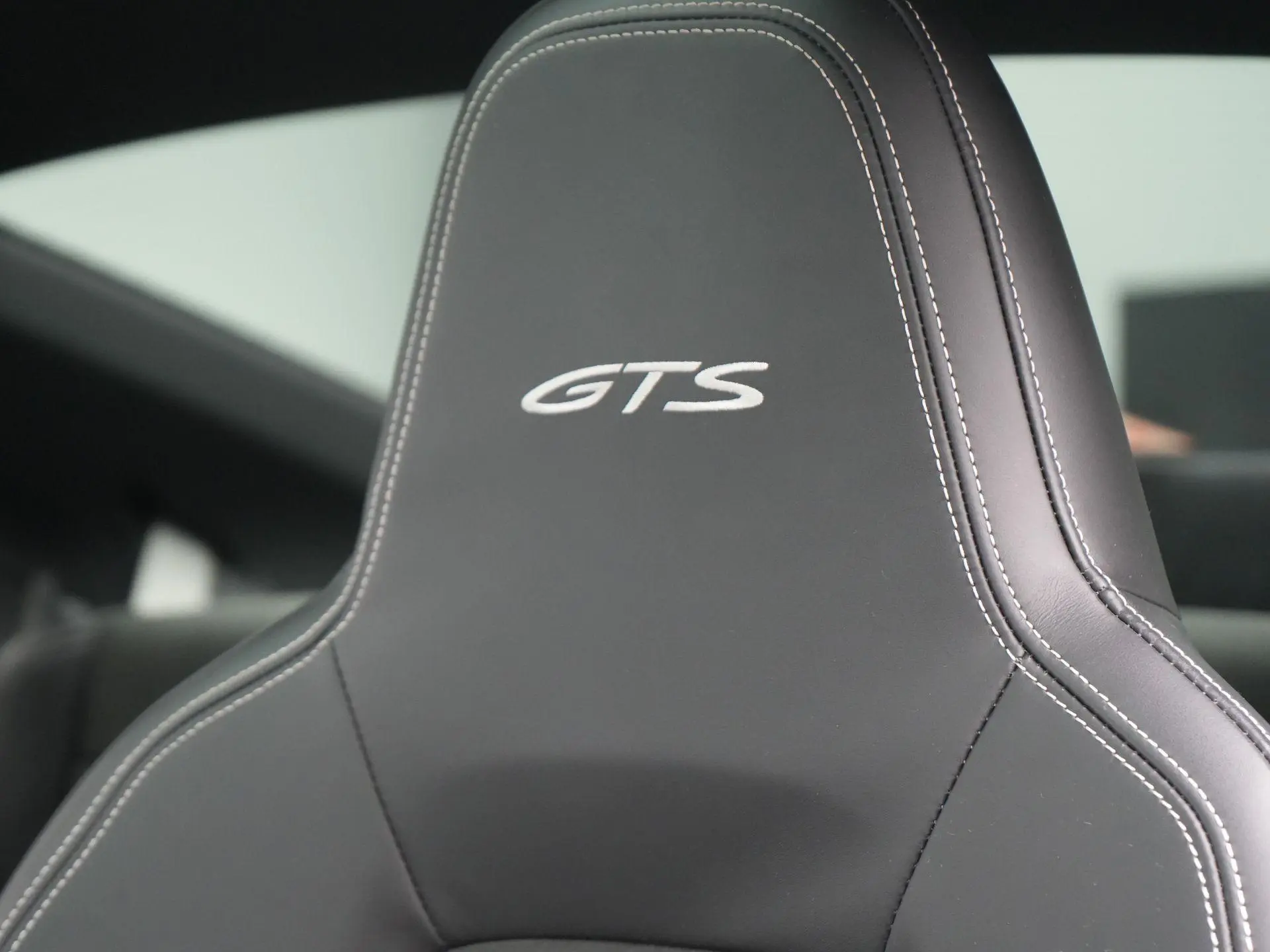 911 Carrera 4 GTS