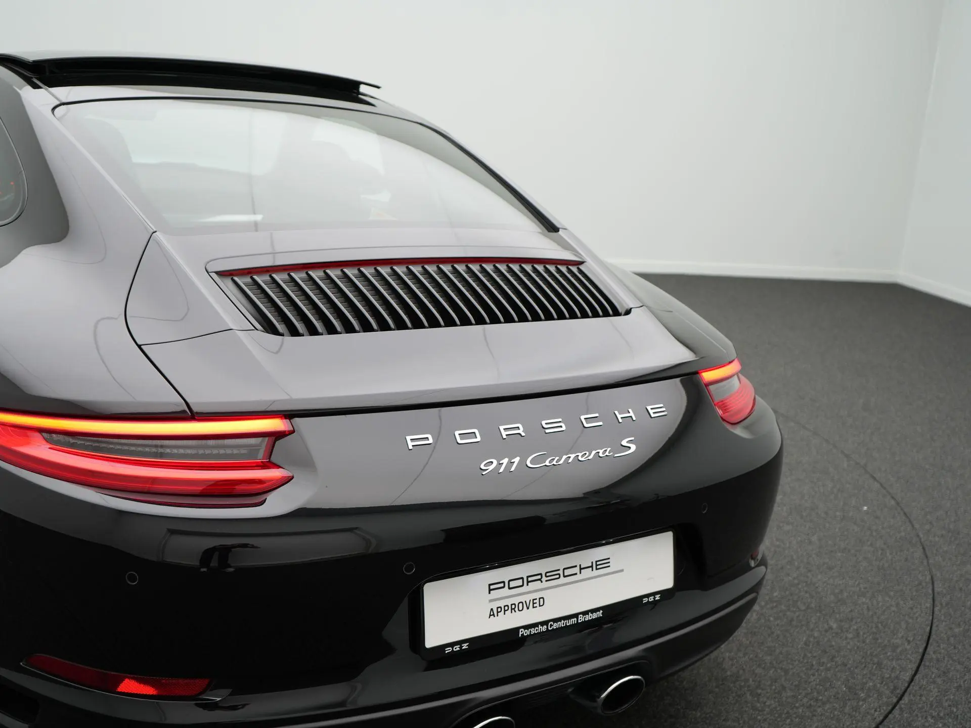 911 Carrera S
