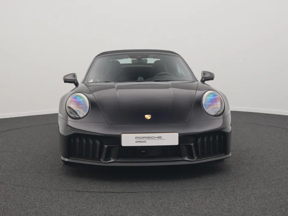 Porsche 911 Carrera 4 GTS Cabriolet