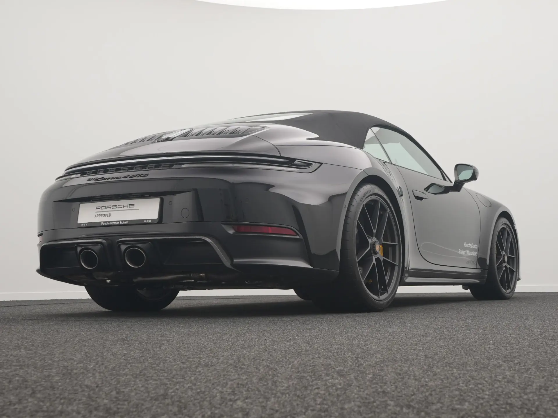 911 Carrera 4 GTS Cabriolet