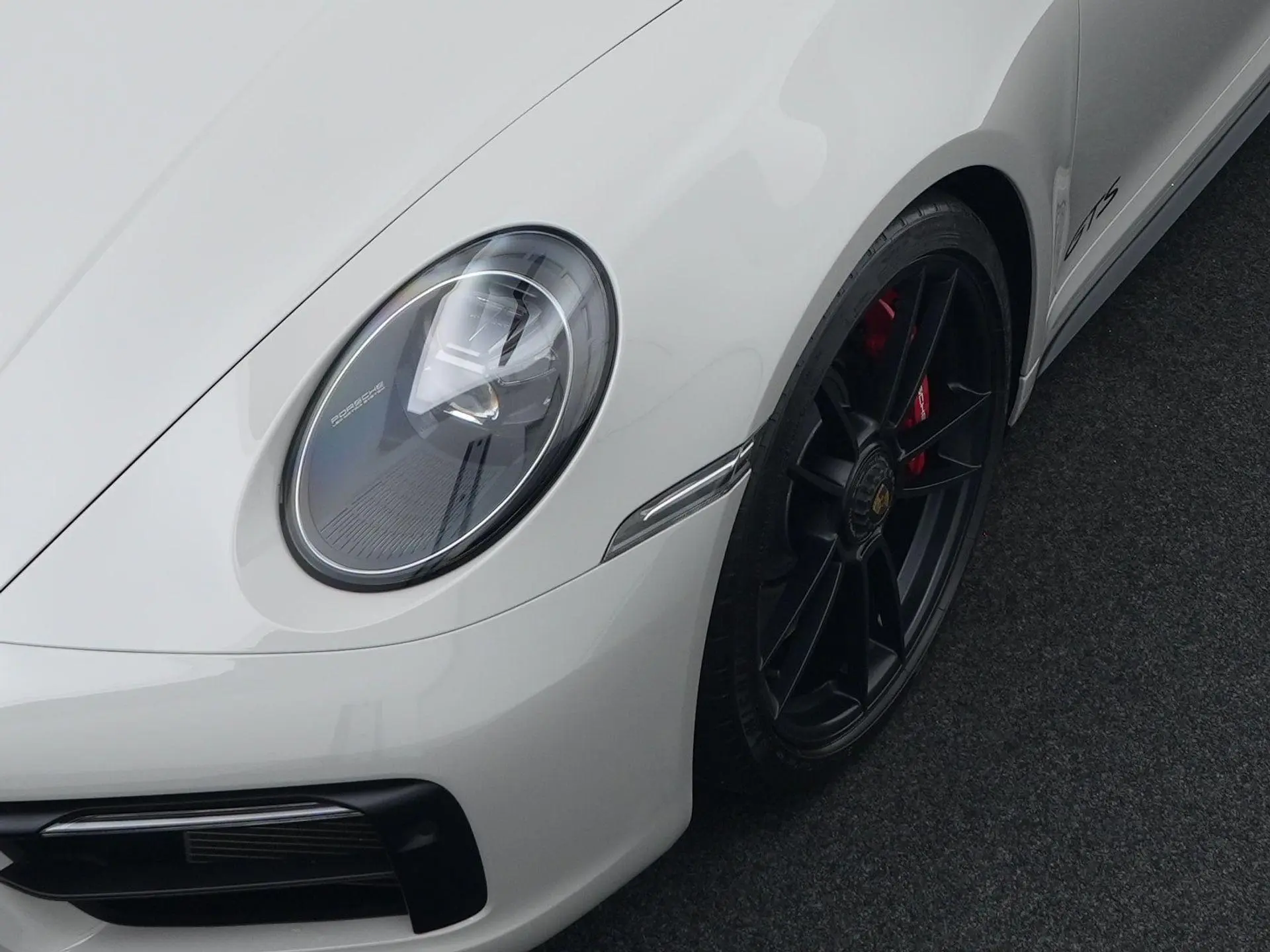 911 Carrera 4 GTS