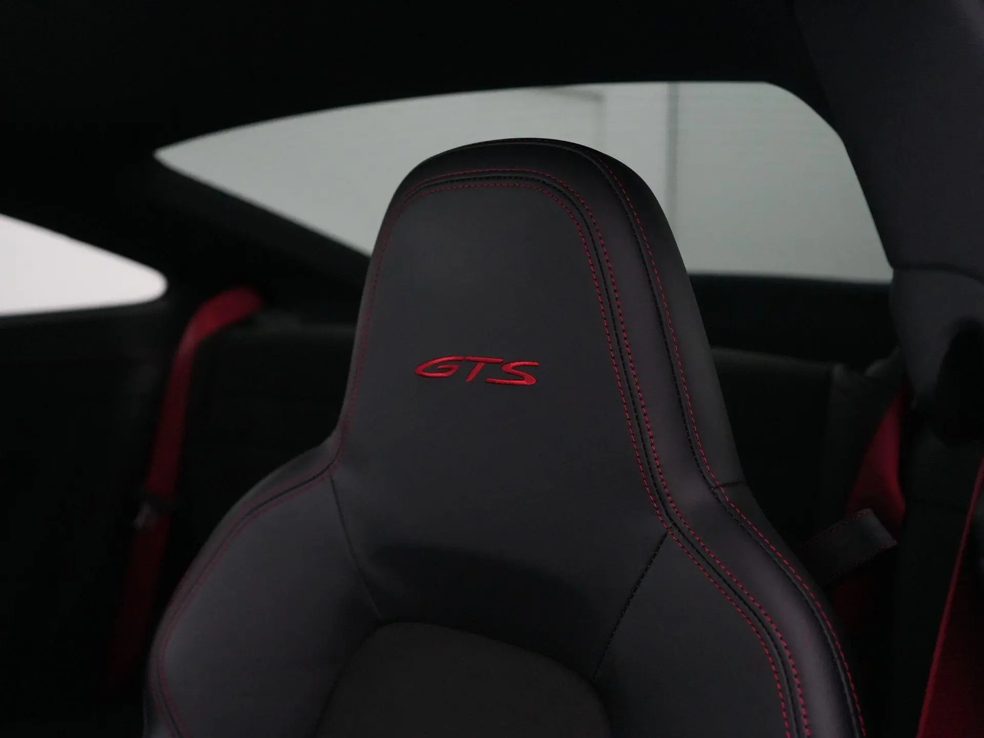 911 Carrera 4 GTS
