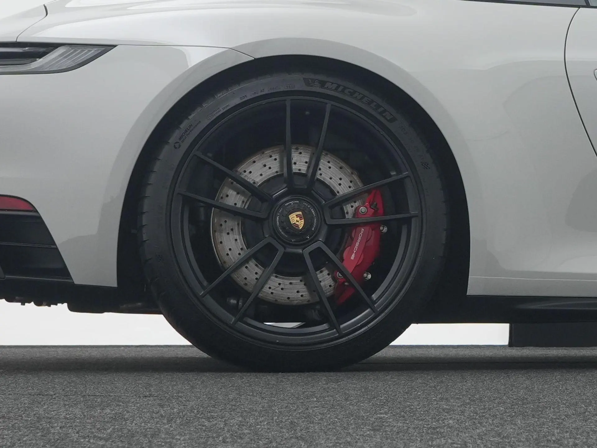 911 Carrera 4 GTS