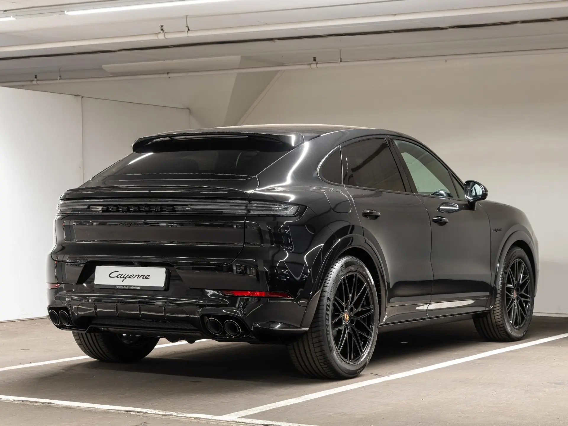 Cayenne Coupé 3.0 E-Hybrid Black Edition