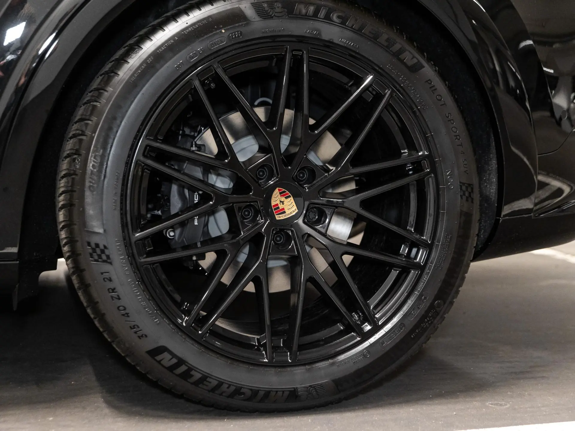 Cayenne Coupé 3.0 E-Hybrid Black Edition