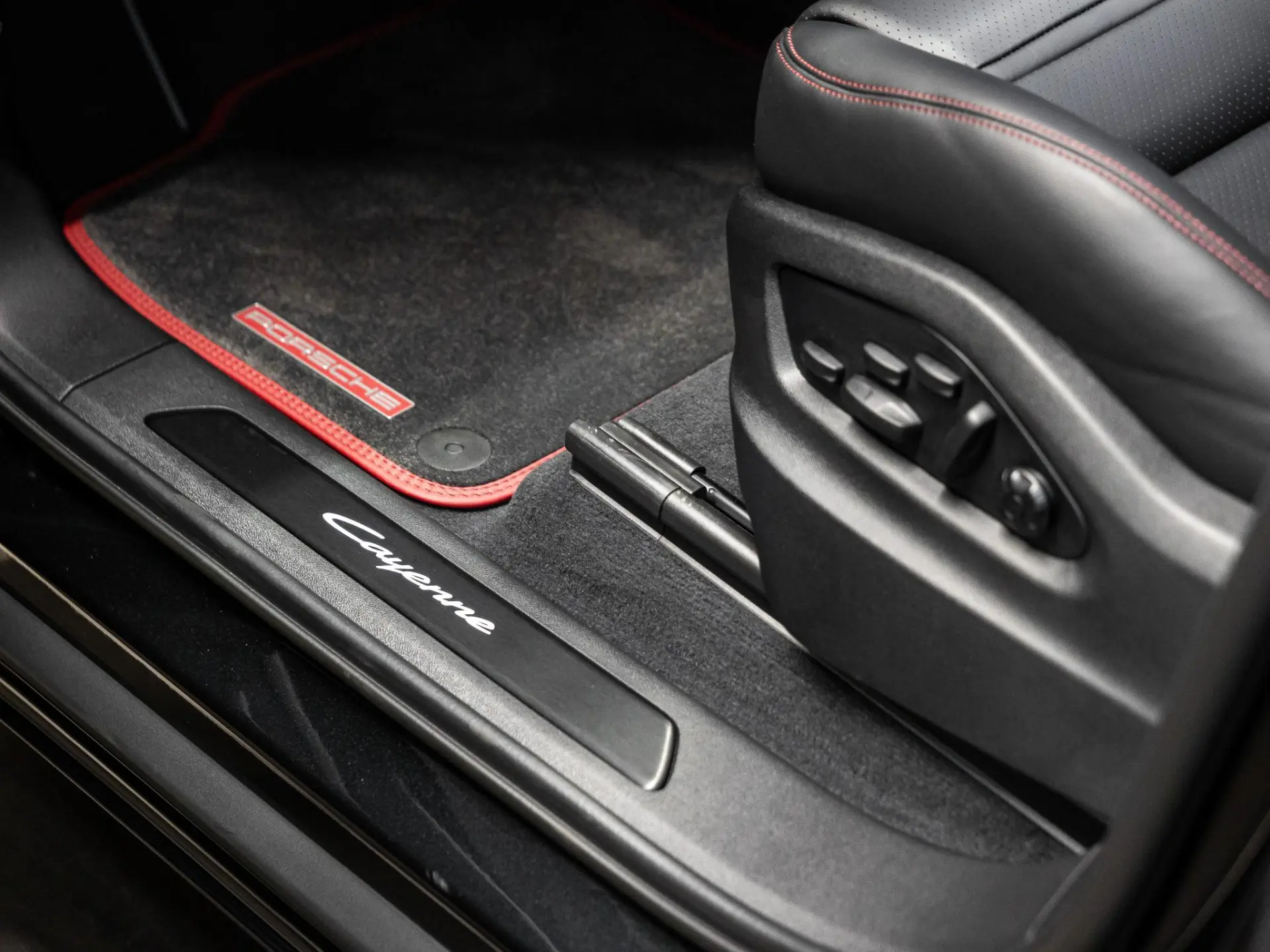 Cayenne Coupé 3.0 E-Hybrid Black Edition