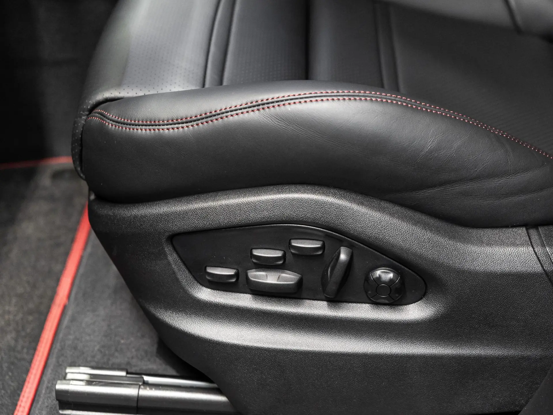 Cayenne Coupé 3.0 E-Hybrid Black Edition