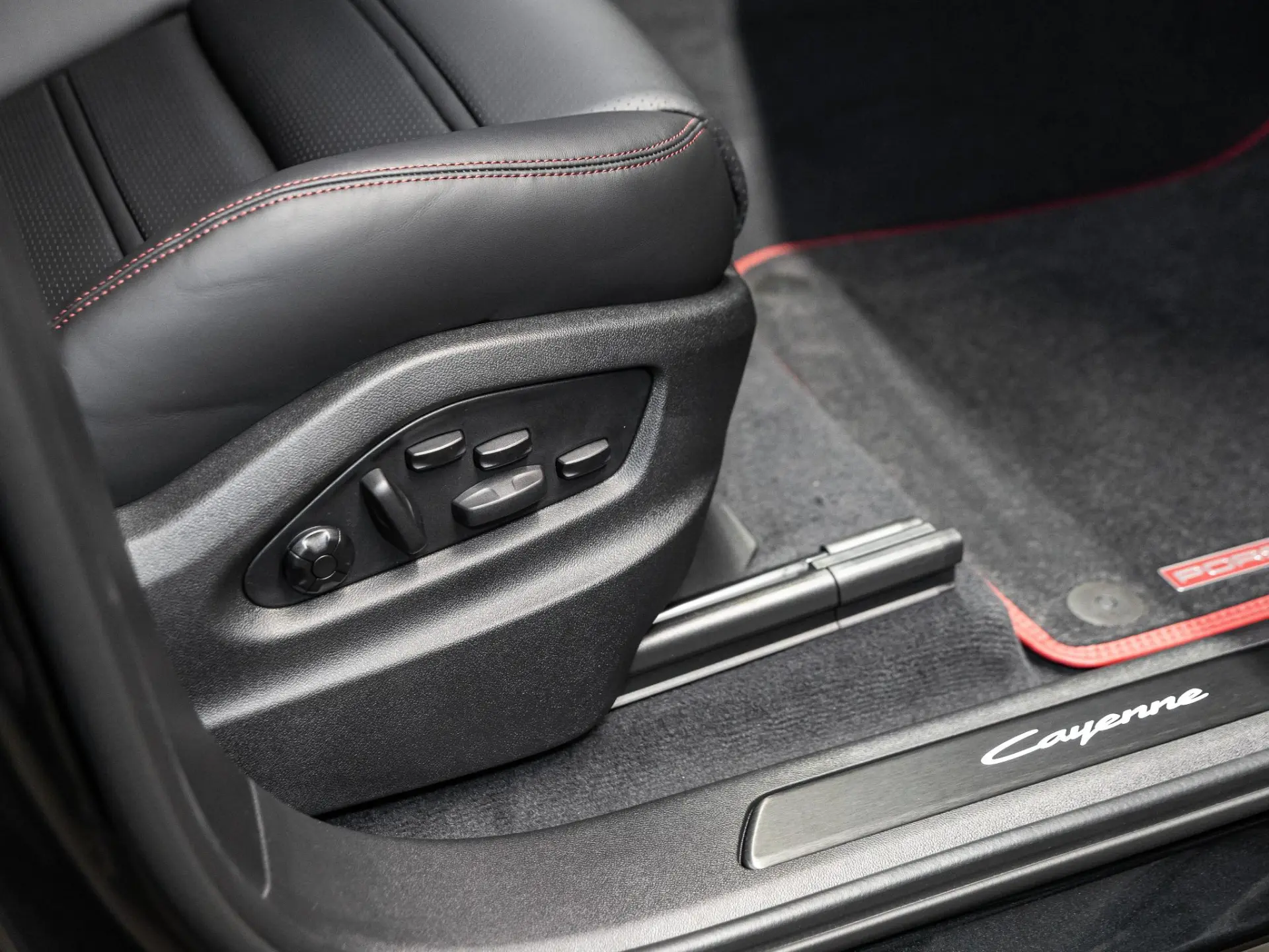 Cayenne Coupé 3.0 E-Hybrid Black Edition