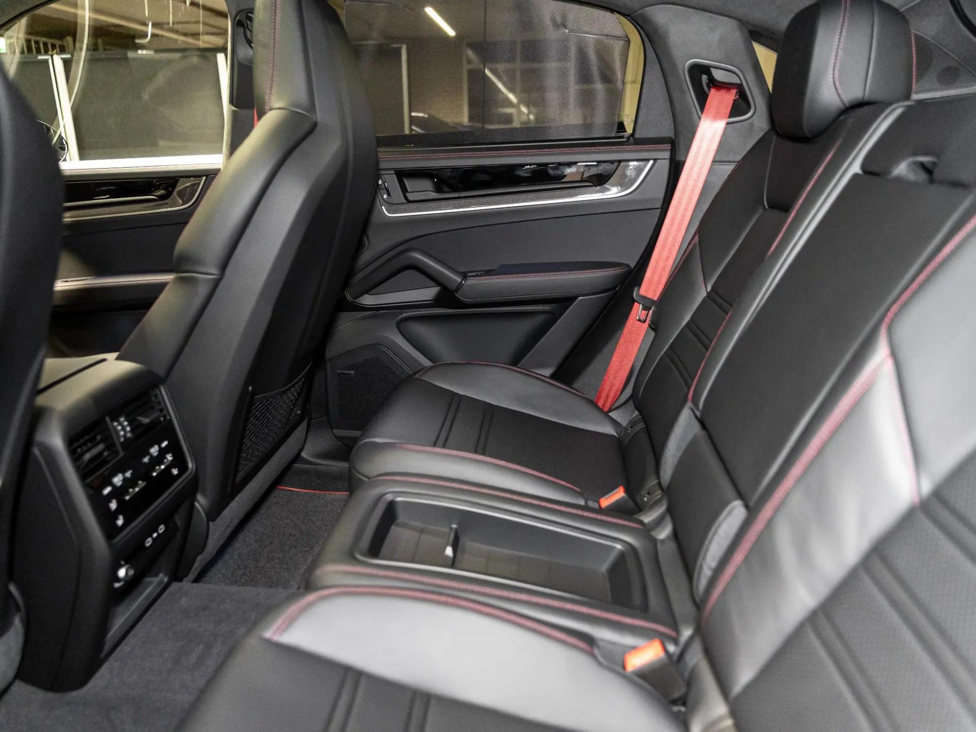 Cayenne Coupé 3.0 E-Hybrid Black Edition