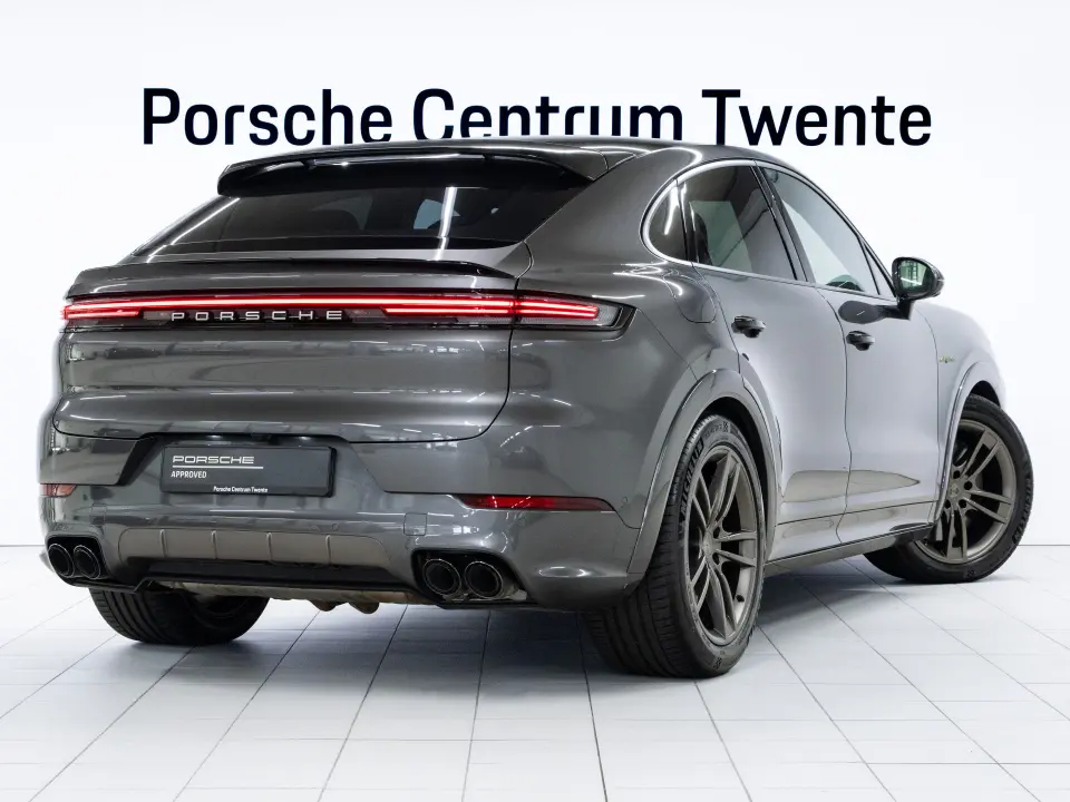 Porsche Cayenne Turbo E-Hybrid Coupé