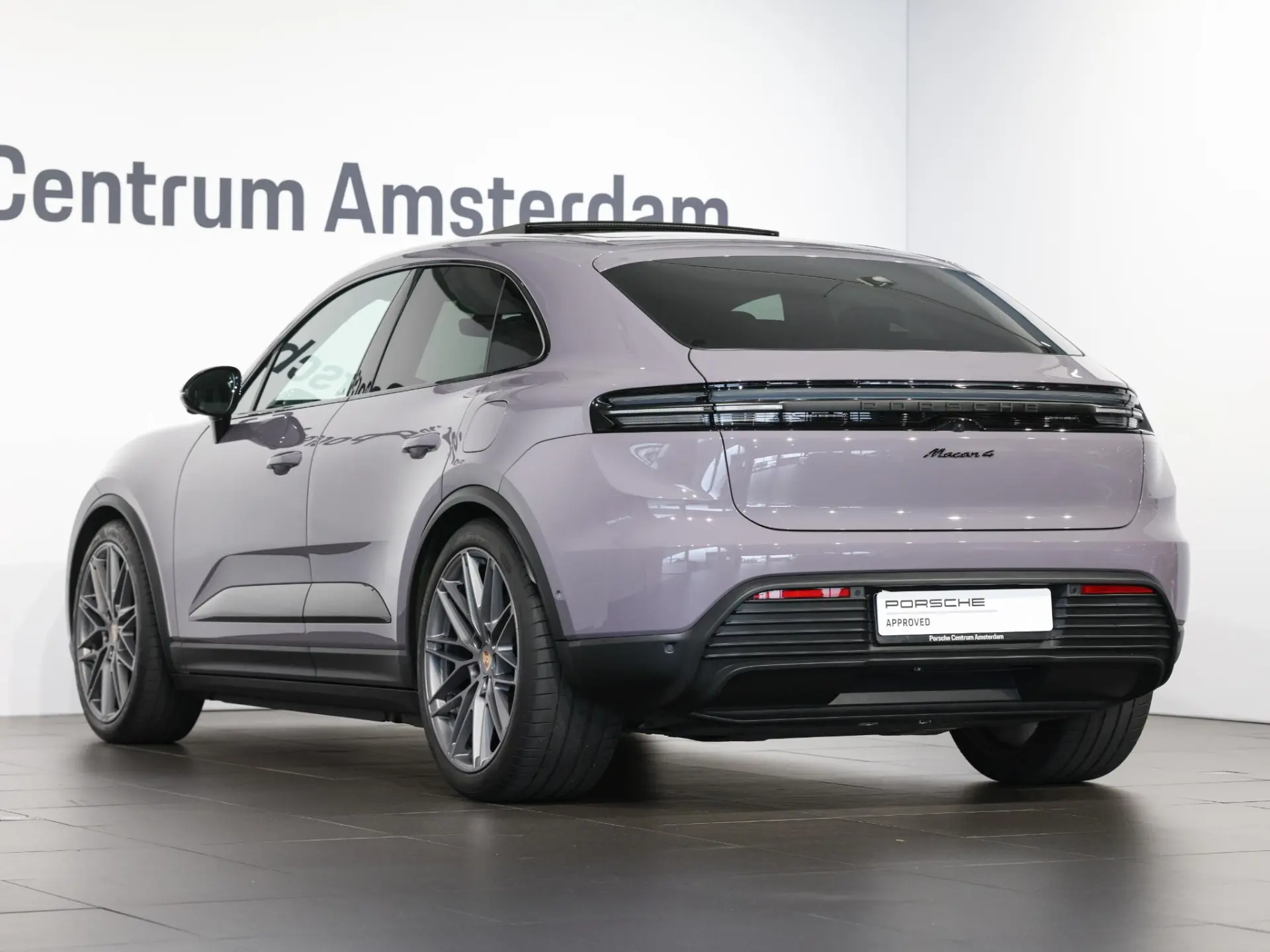 Macan 4