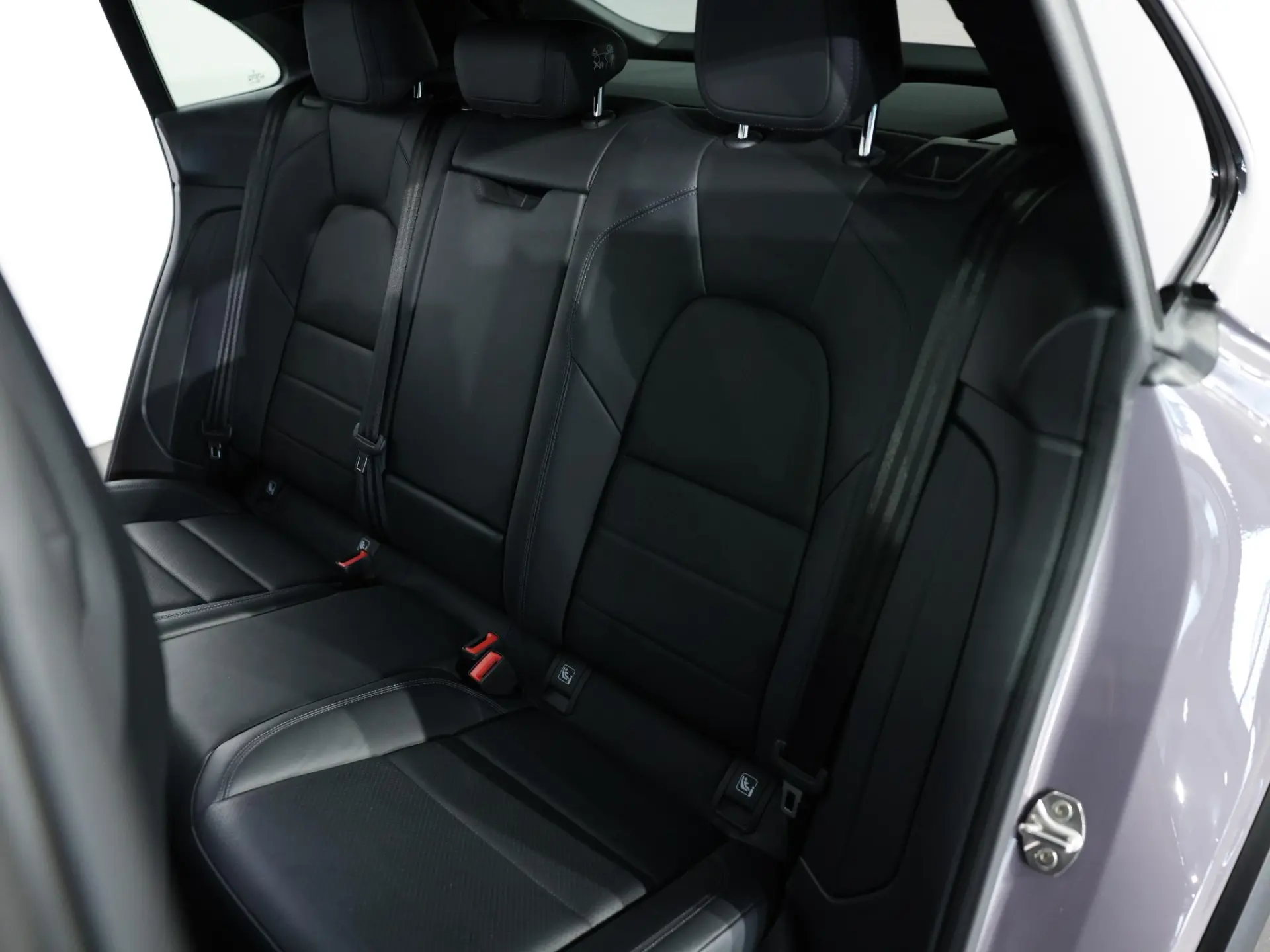 Macan 4