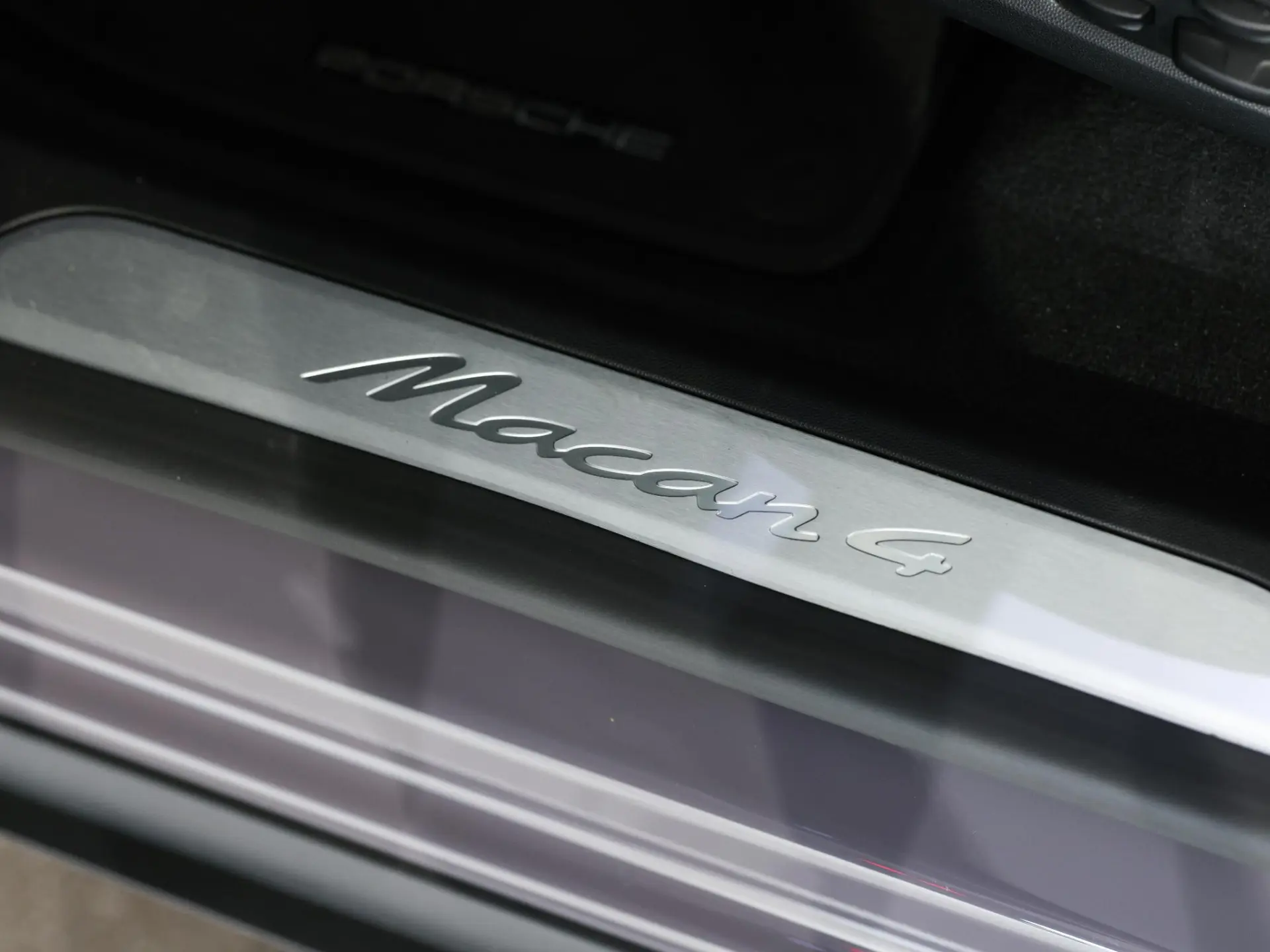 Macan 4