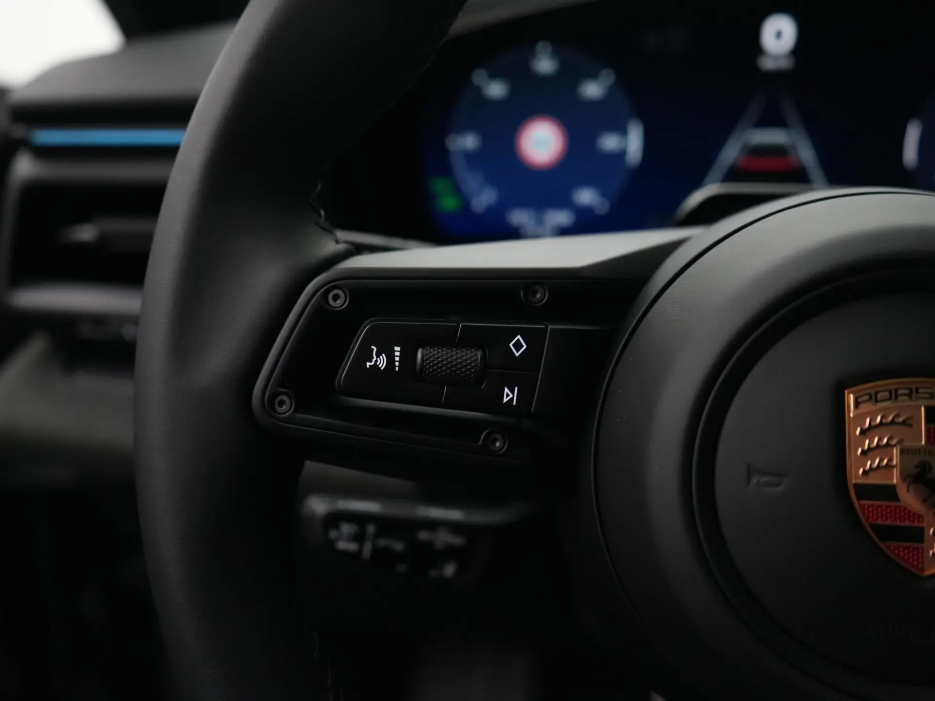 Macan GTS