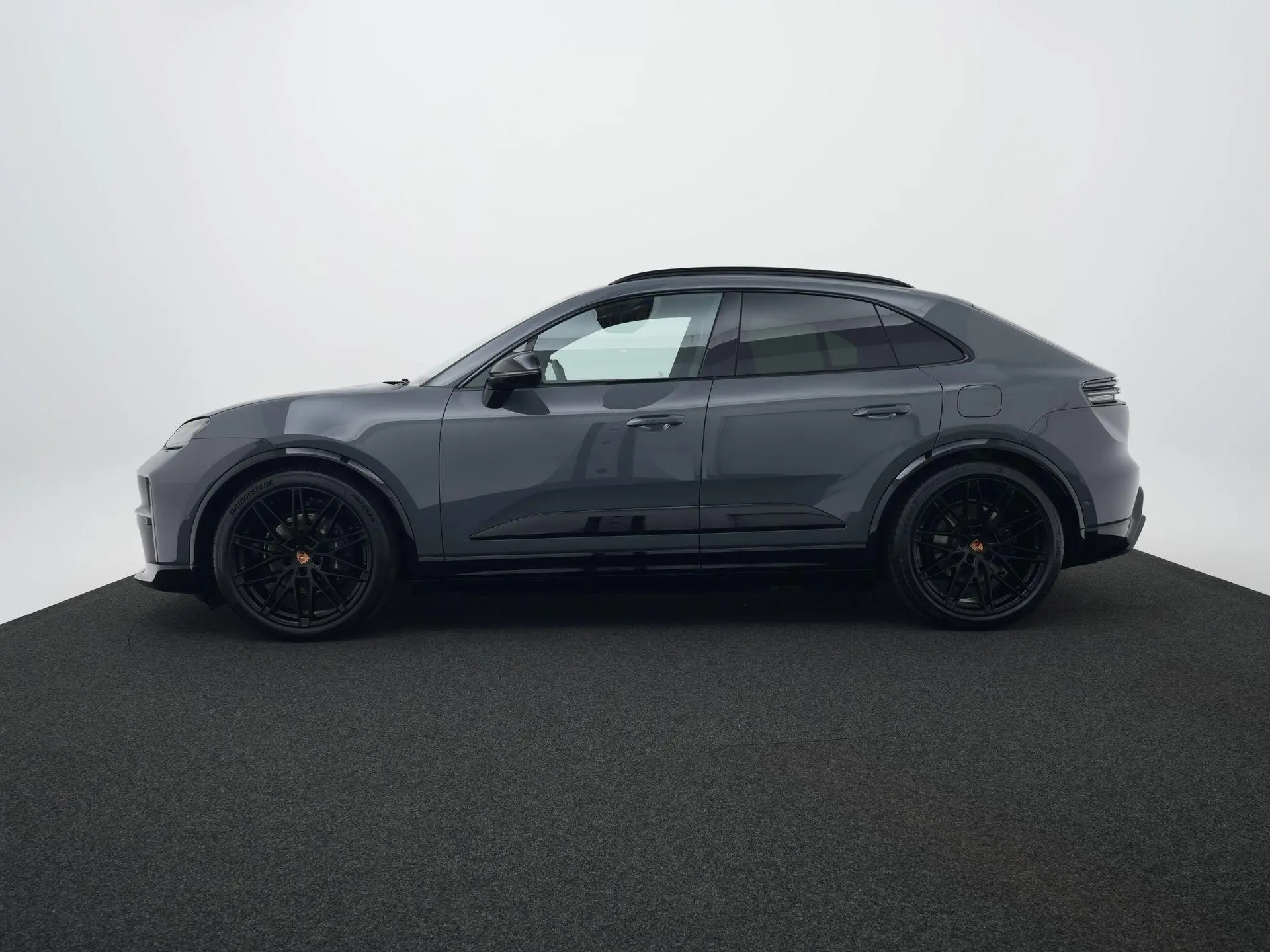 Macan 4