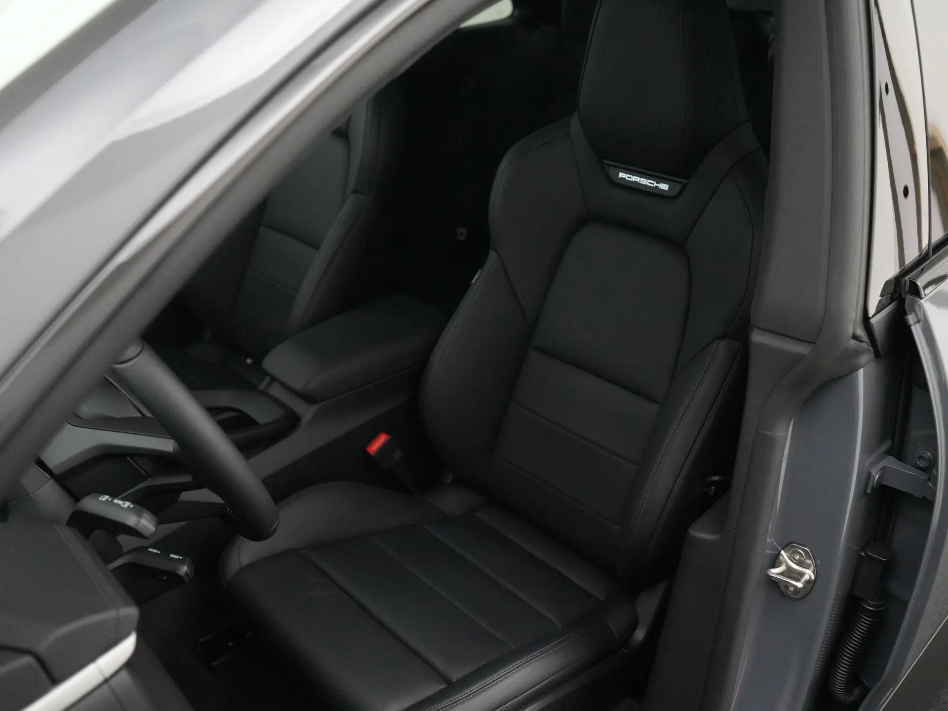 Macan 4