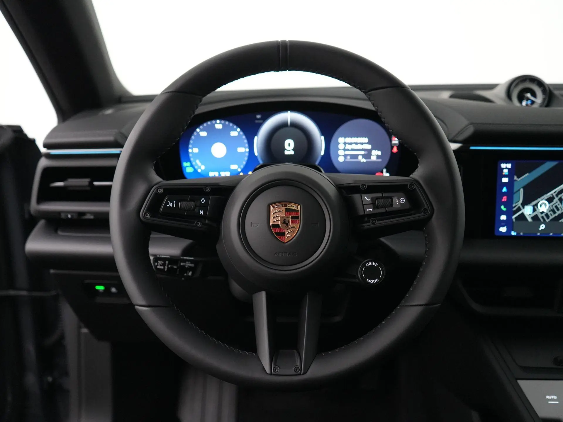 Macan 4