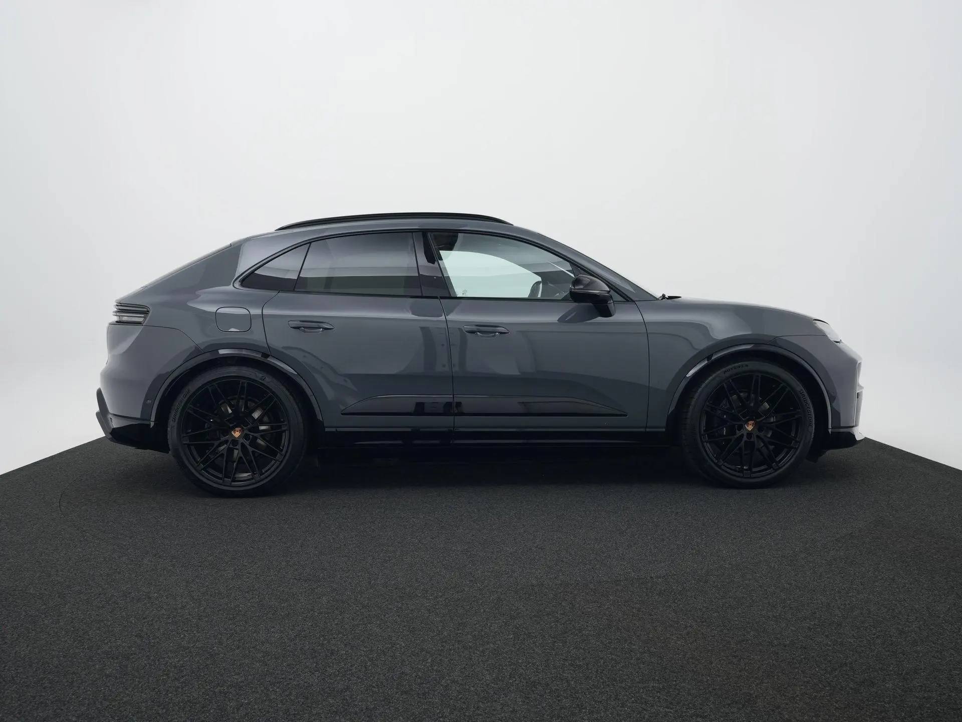 Macan 4