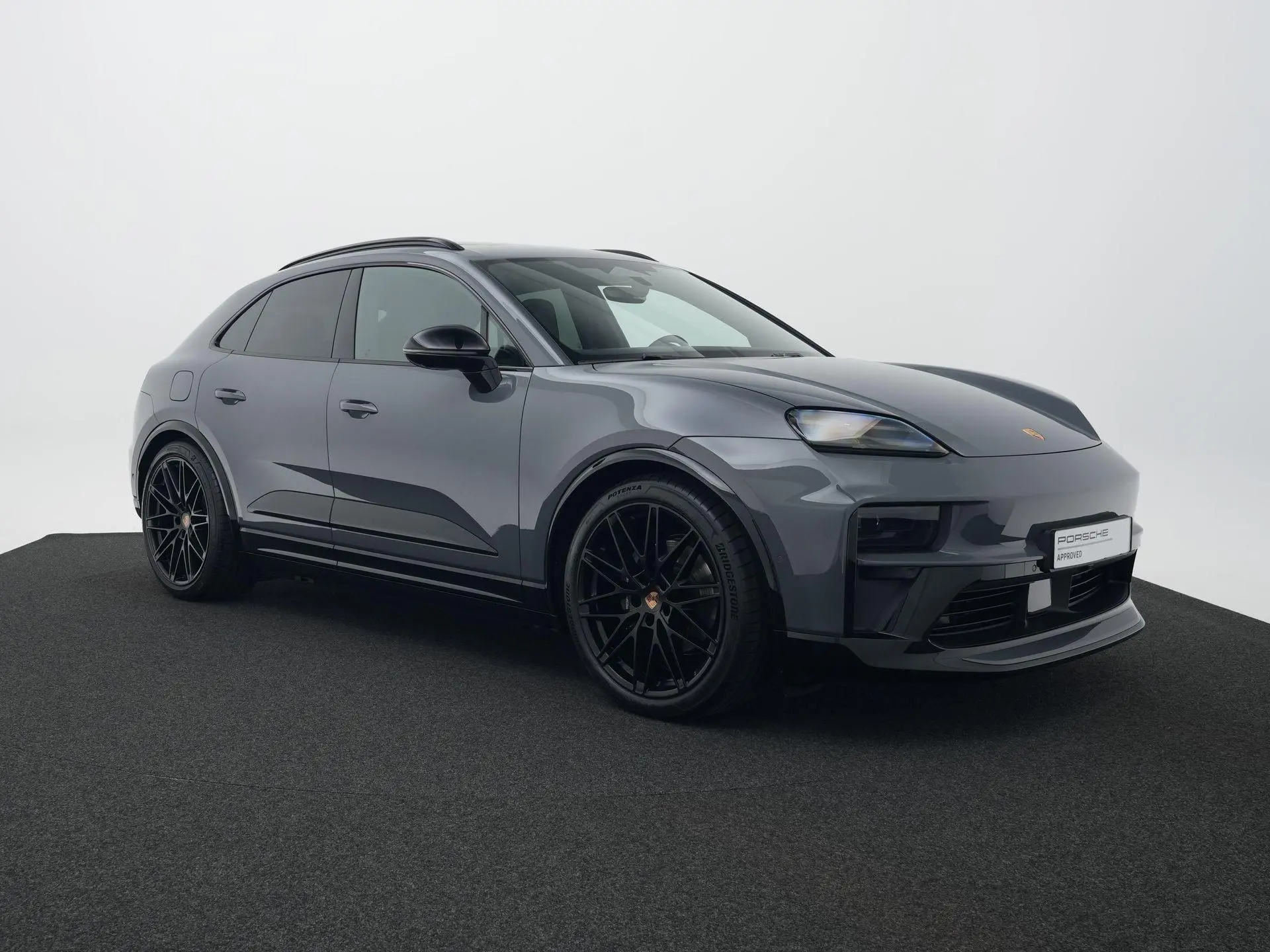 Macan 4