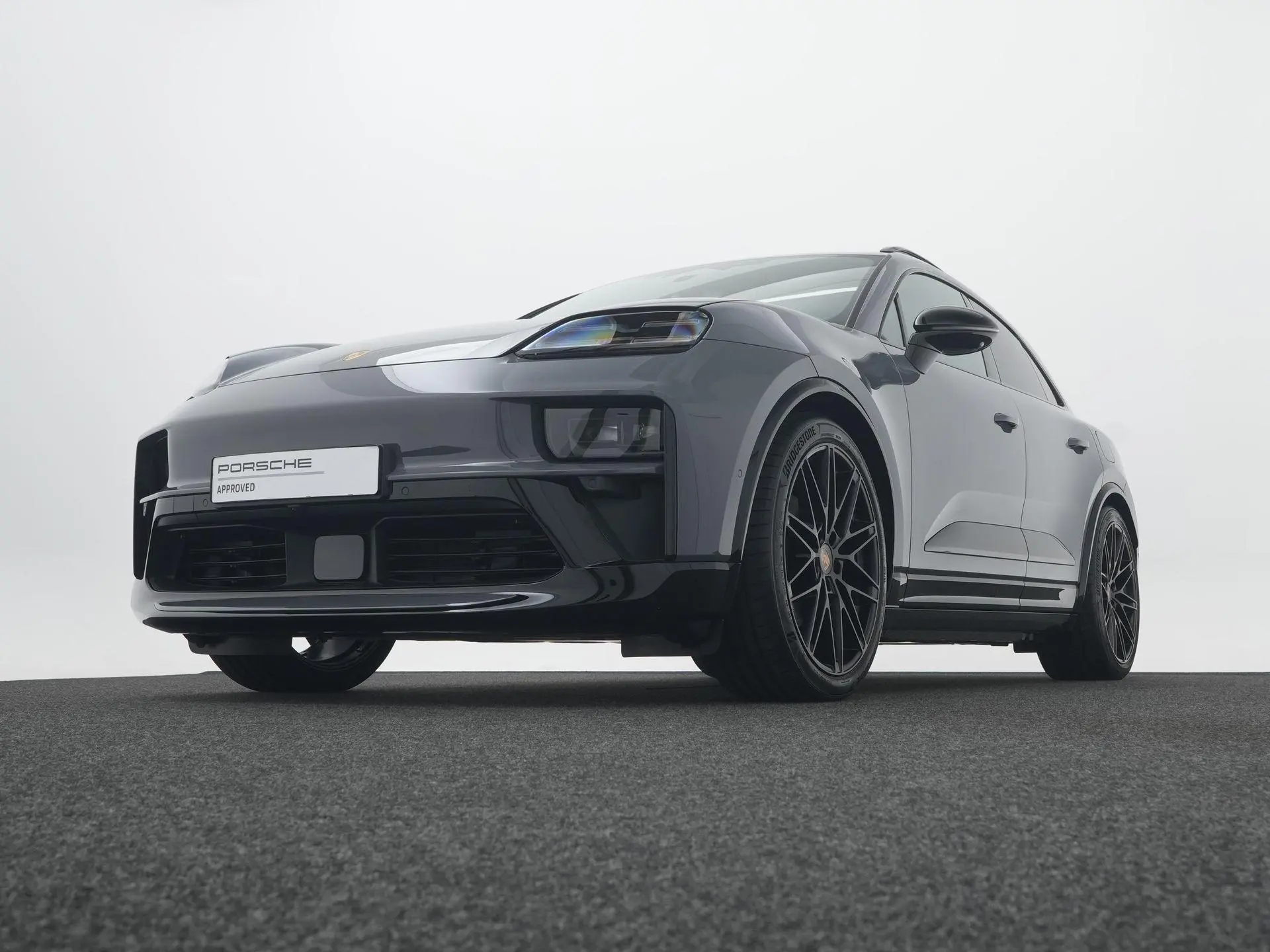 Macan 4