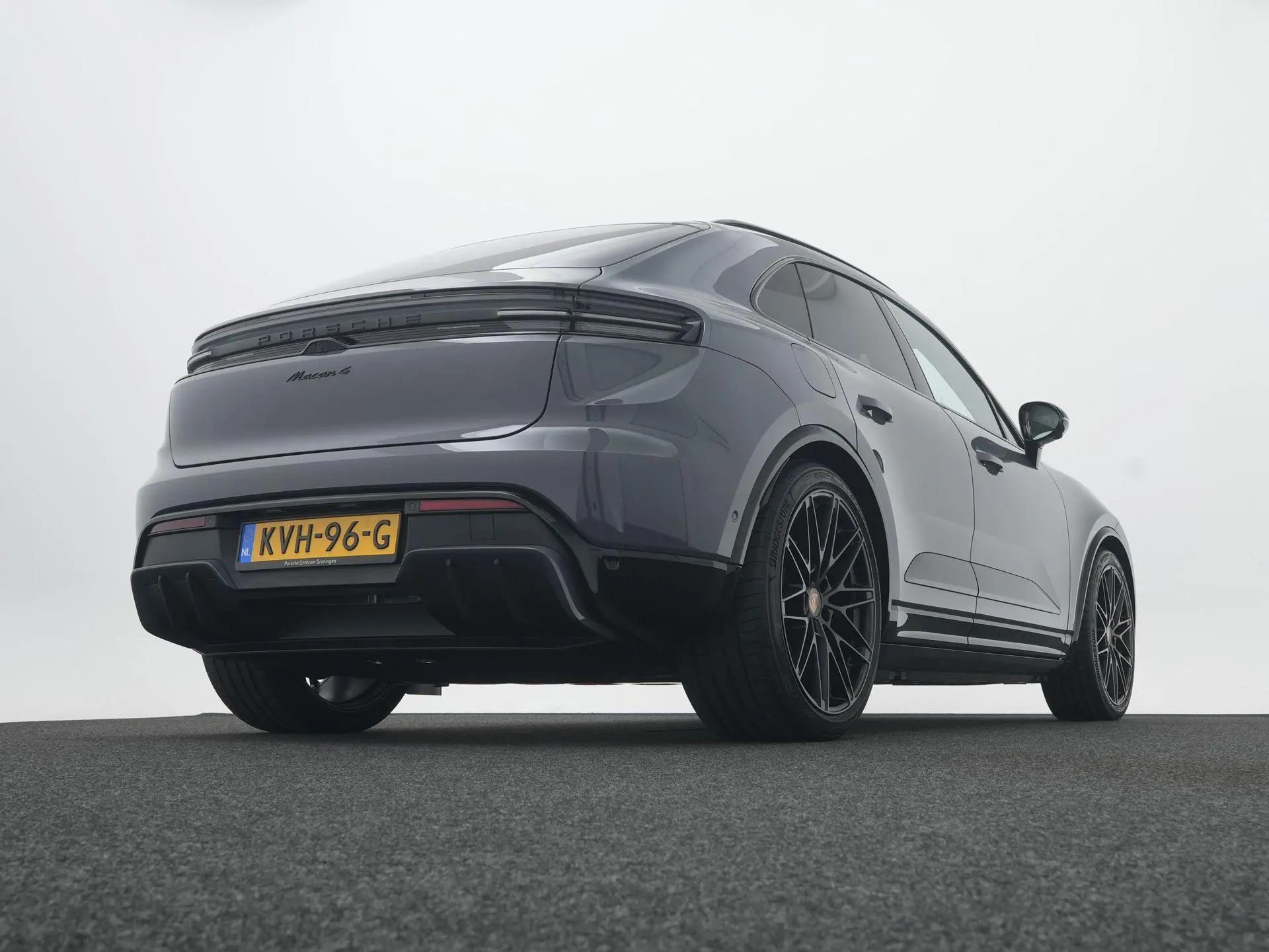 Macan 4
