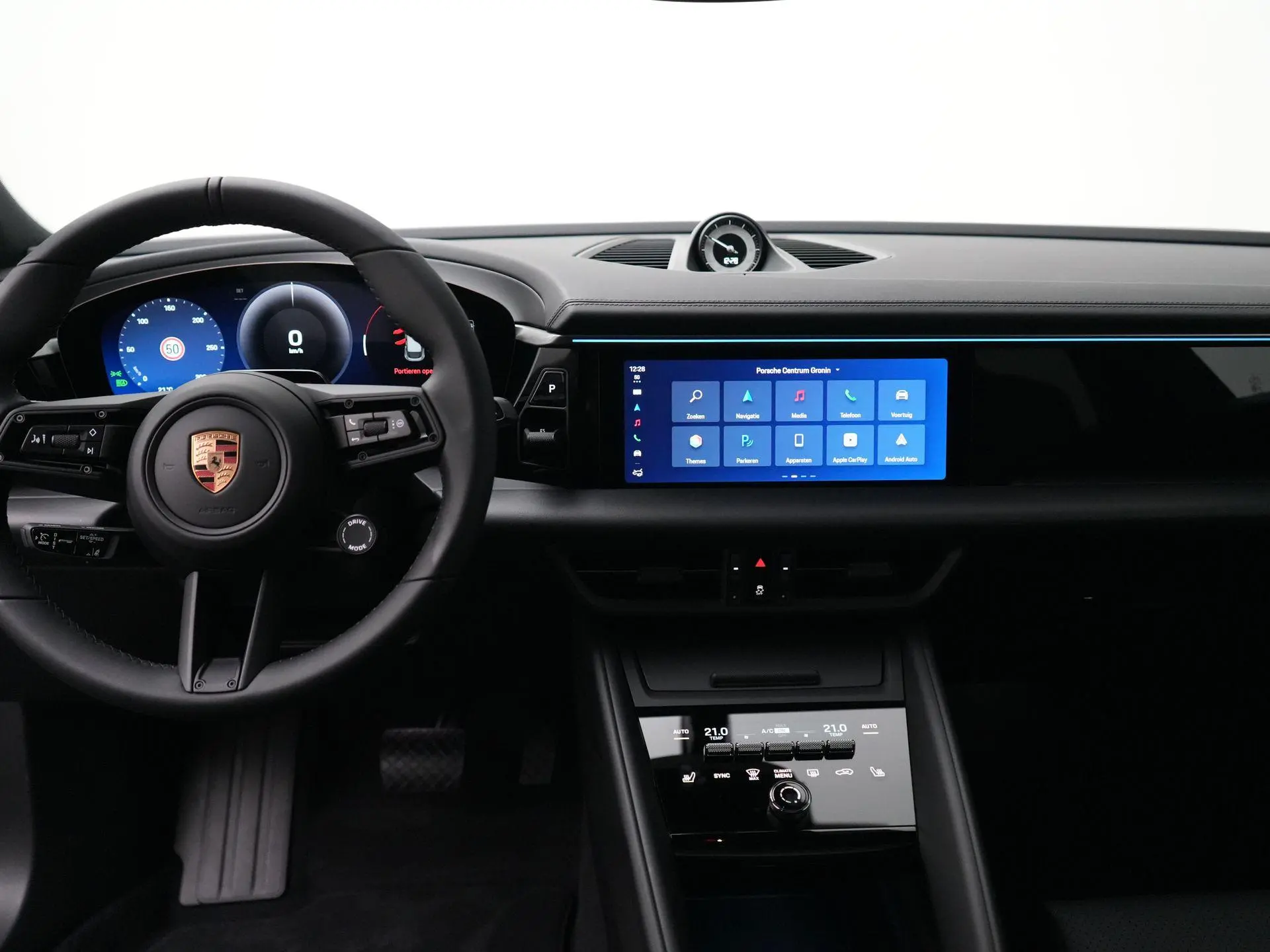 Macan 4