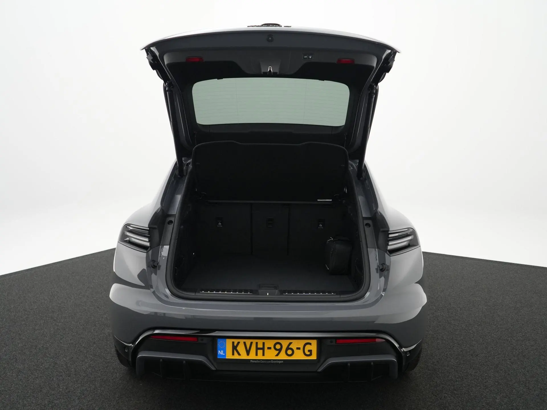 Macan 4
