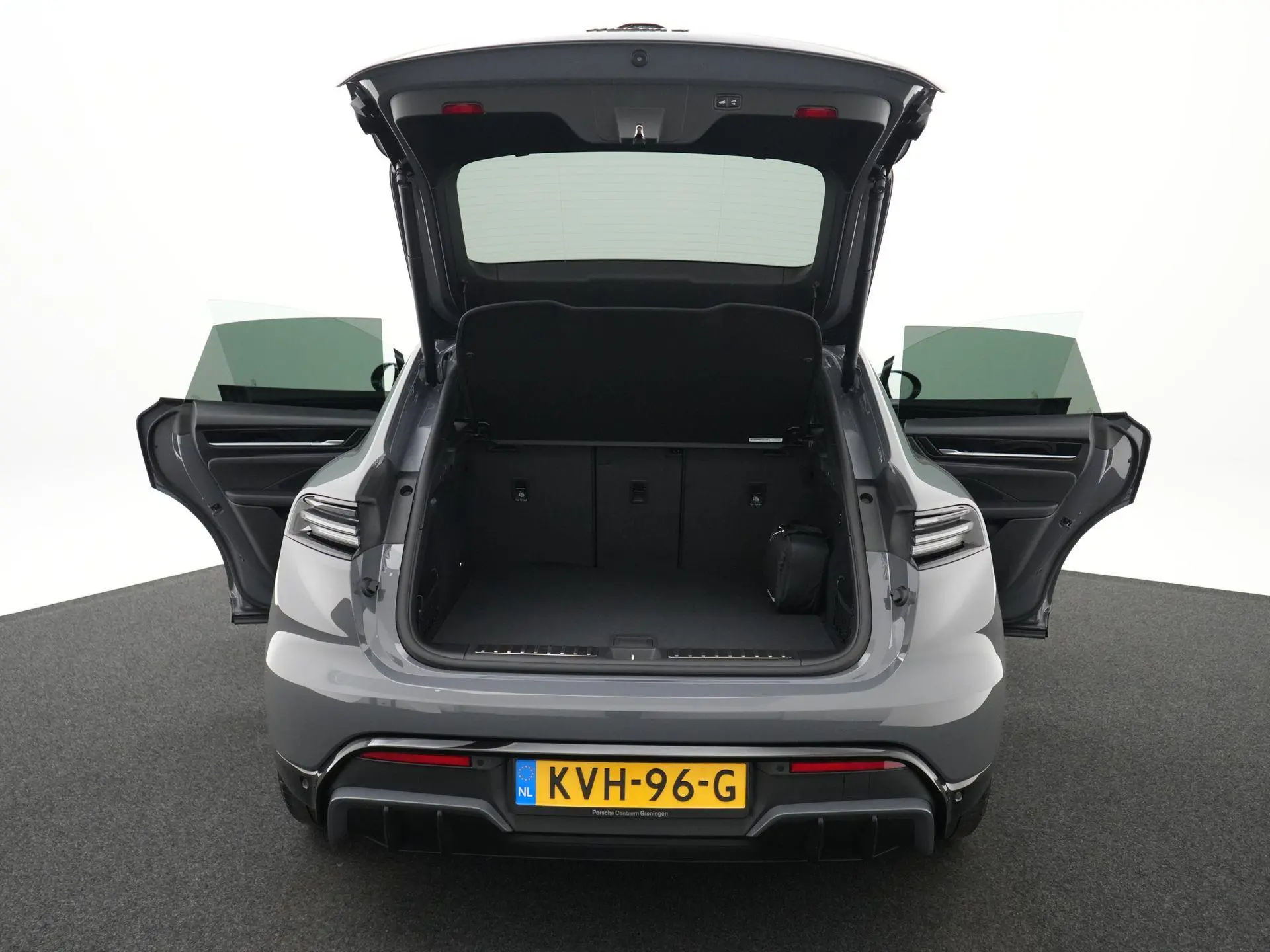 Macan 4