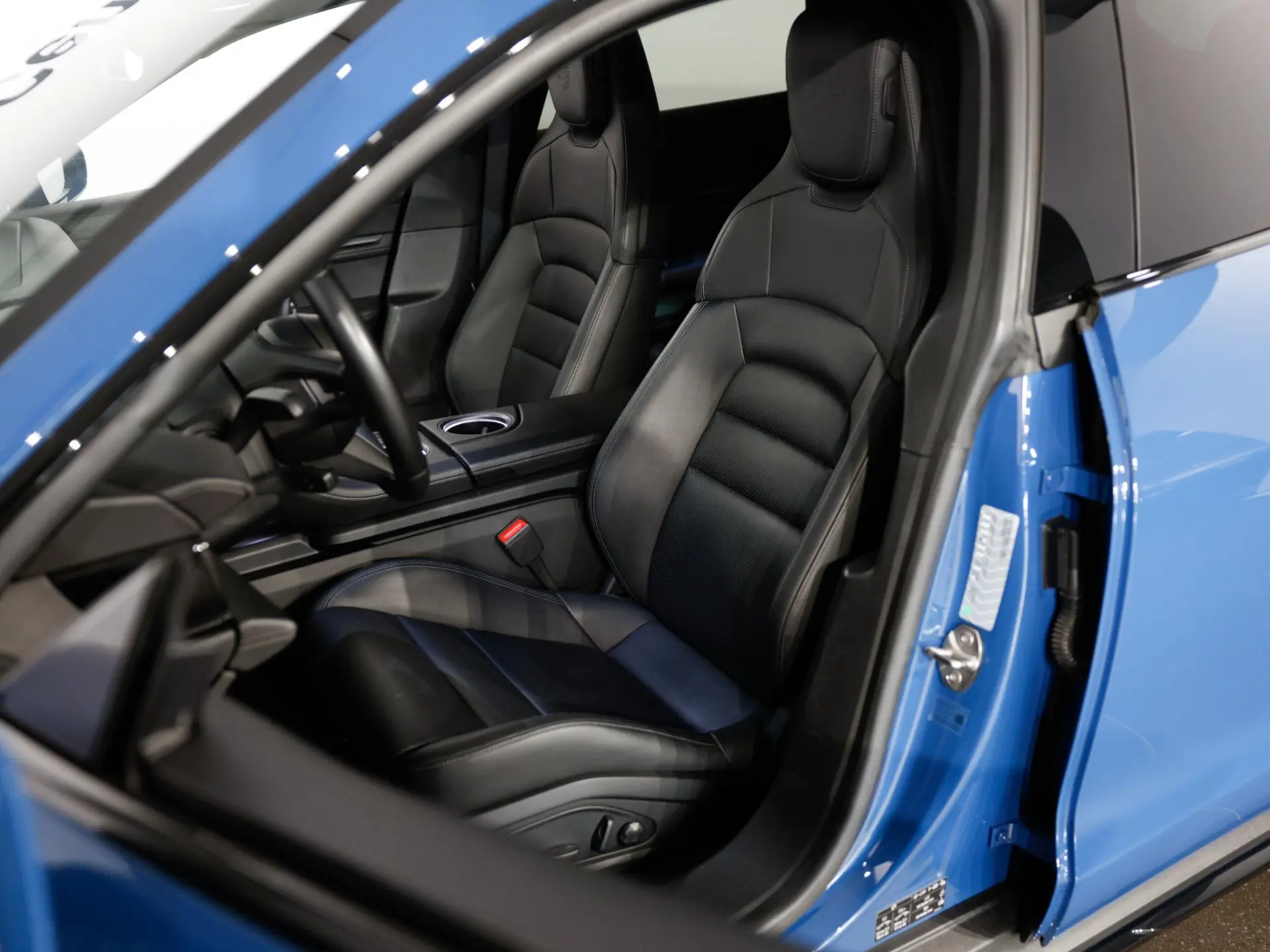 Taycan 4S Cross Turismo