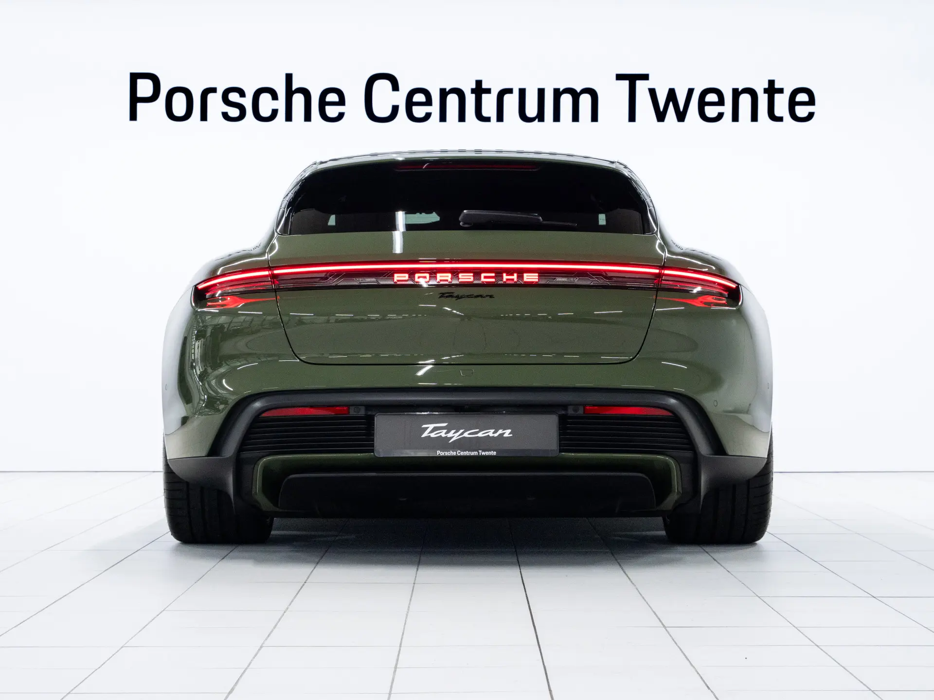 Taycan Sport Turismo Black Edition