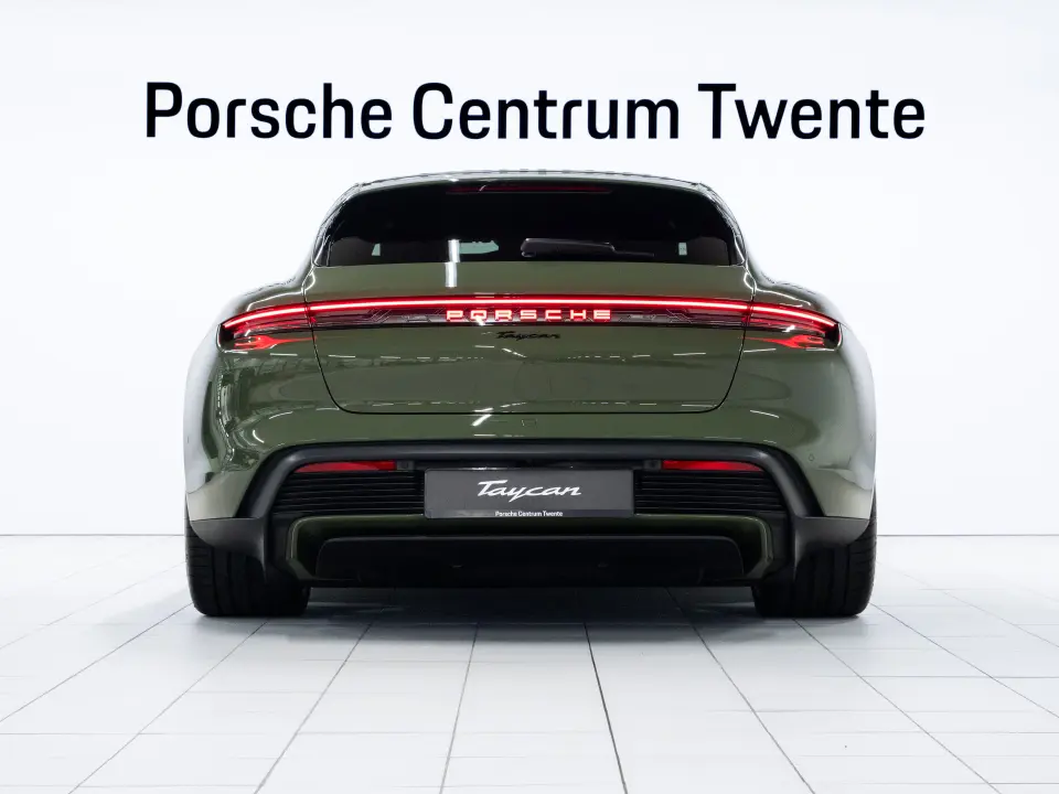 Taycan Sport Turismo Black Edition