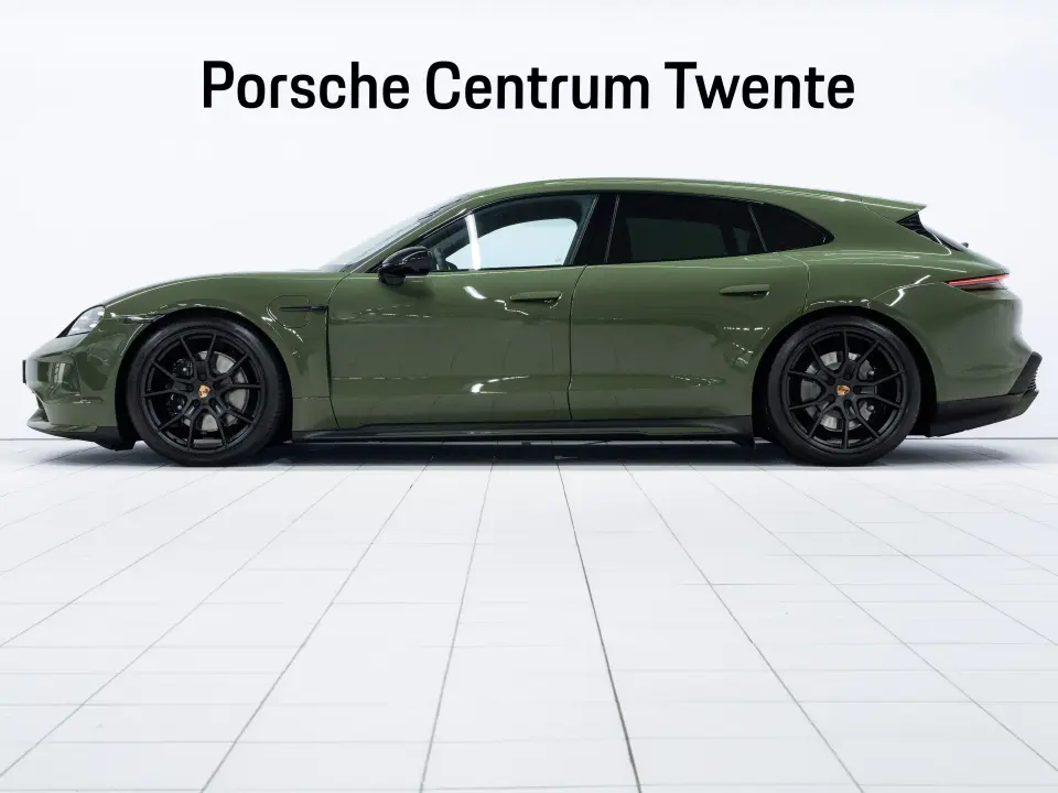 Taycan Sport Turismo Black Edition