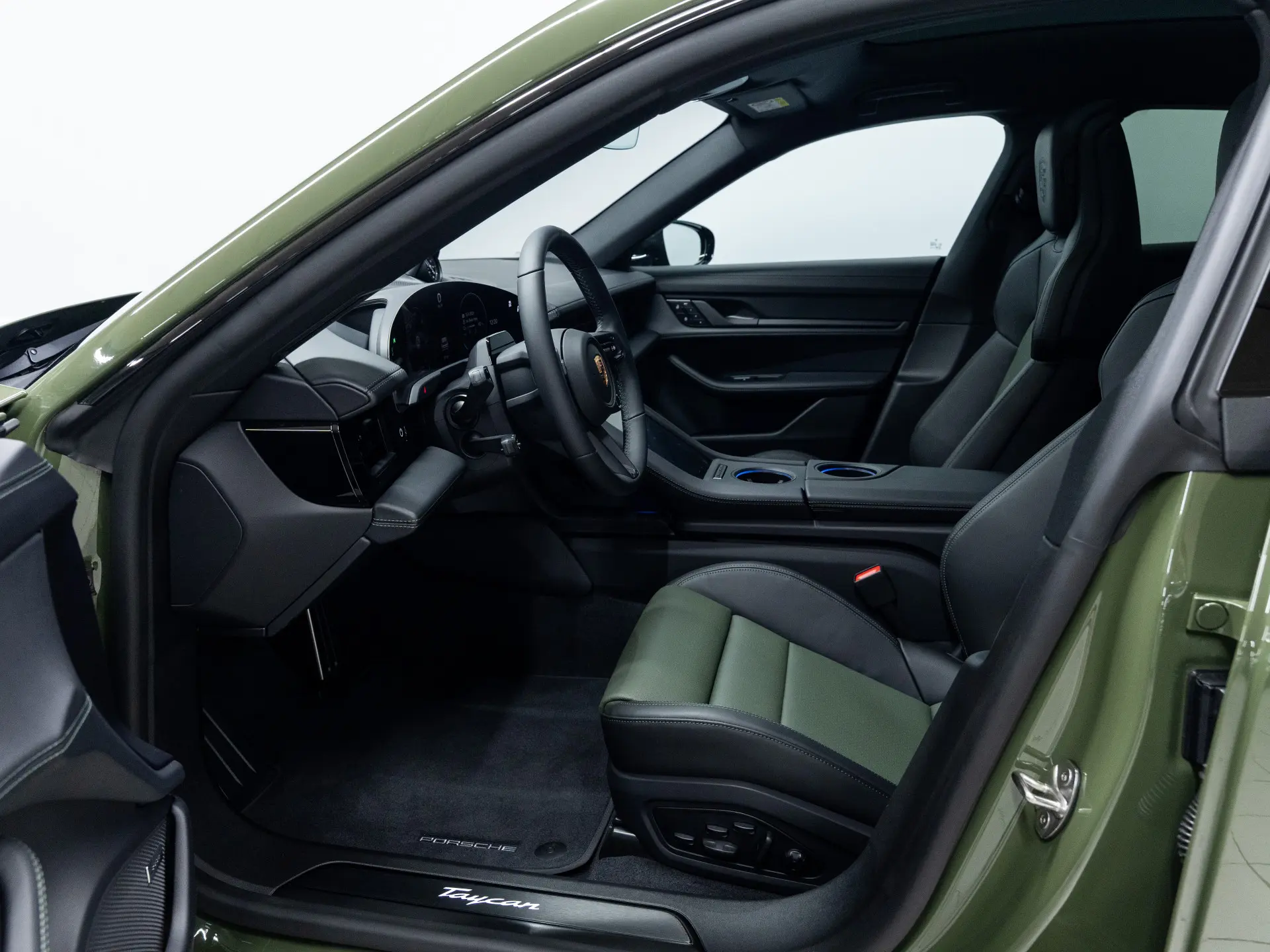 Taycan Sport Turismo Black Edition