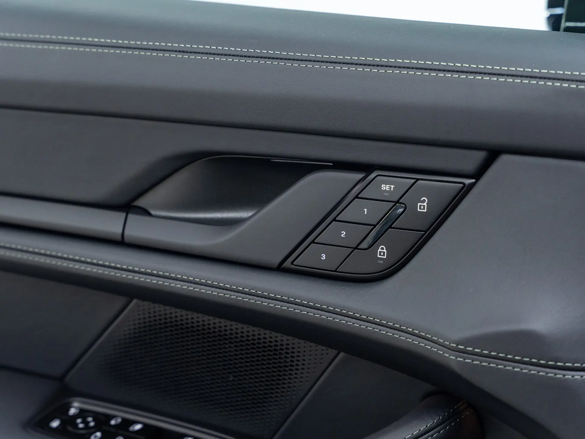 Taycan Sport Turismo Black Edition