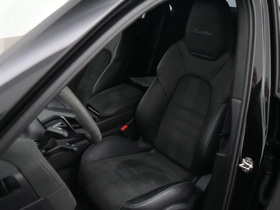 Cayenne Turbo E-Hybrid Coupé met GT Pakket