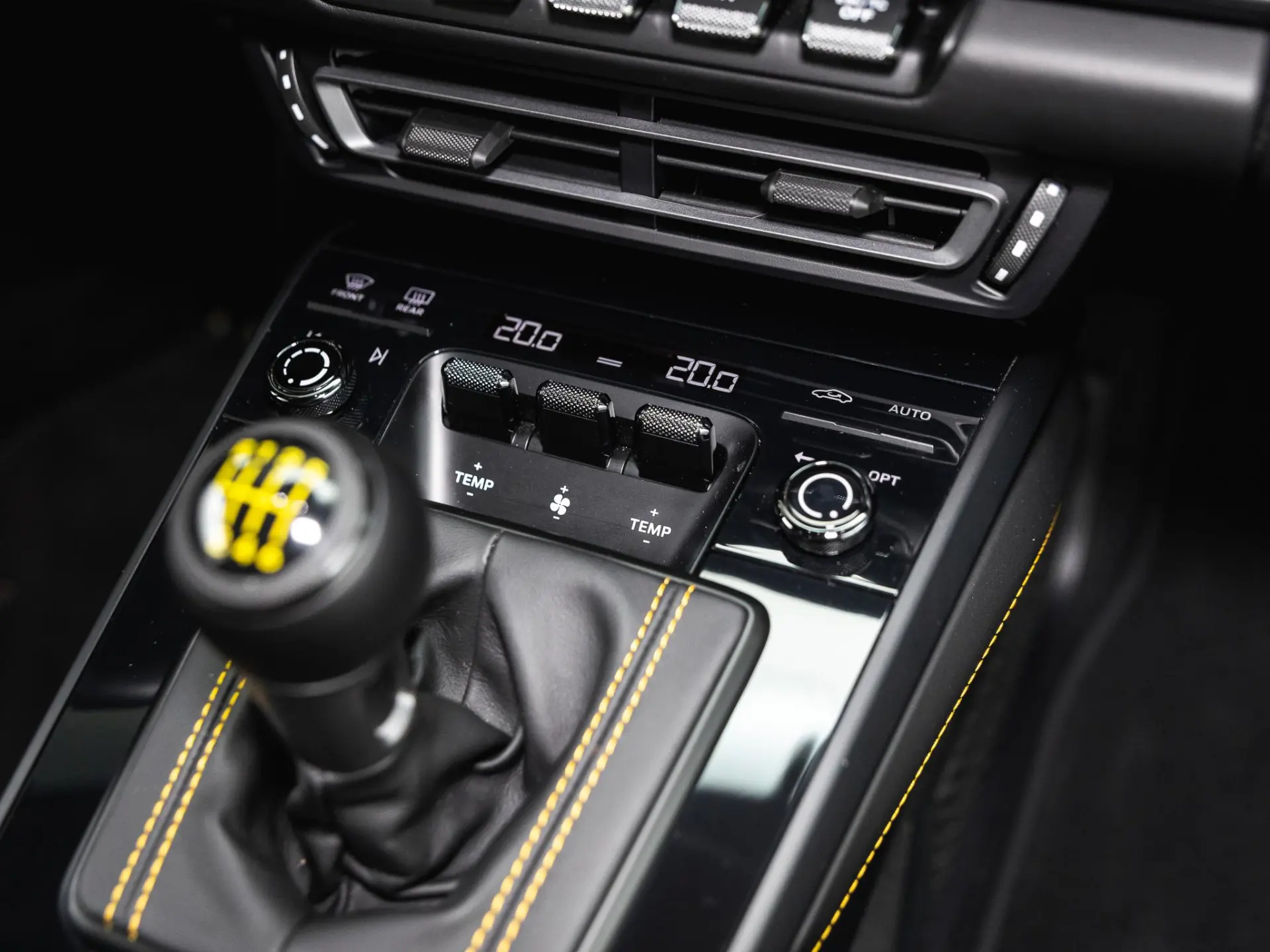 911 4.0 GT3 Touring