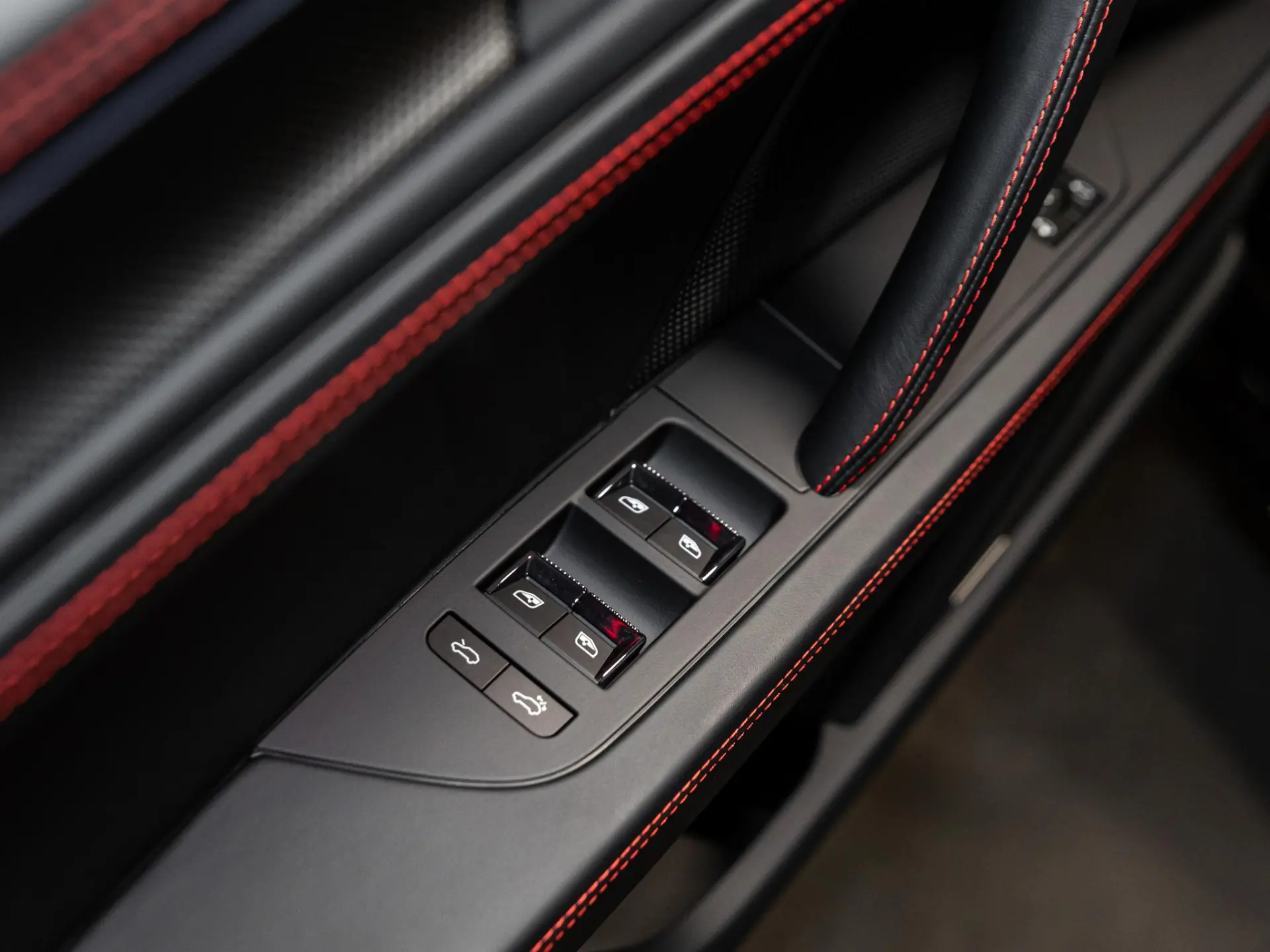 Cayenne Electric Turbo 113 kWh