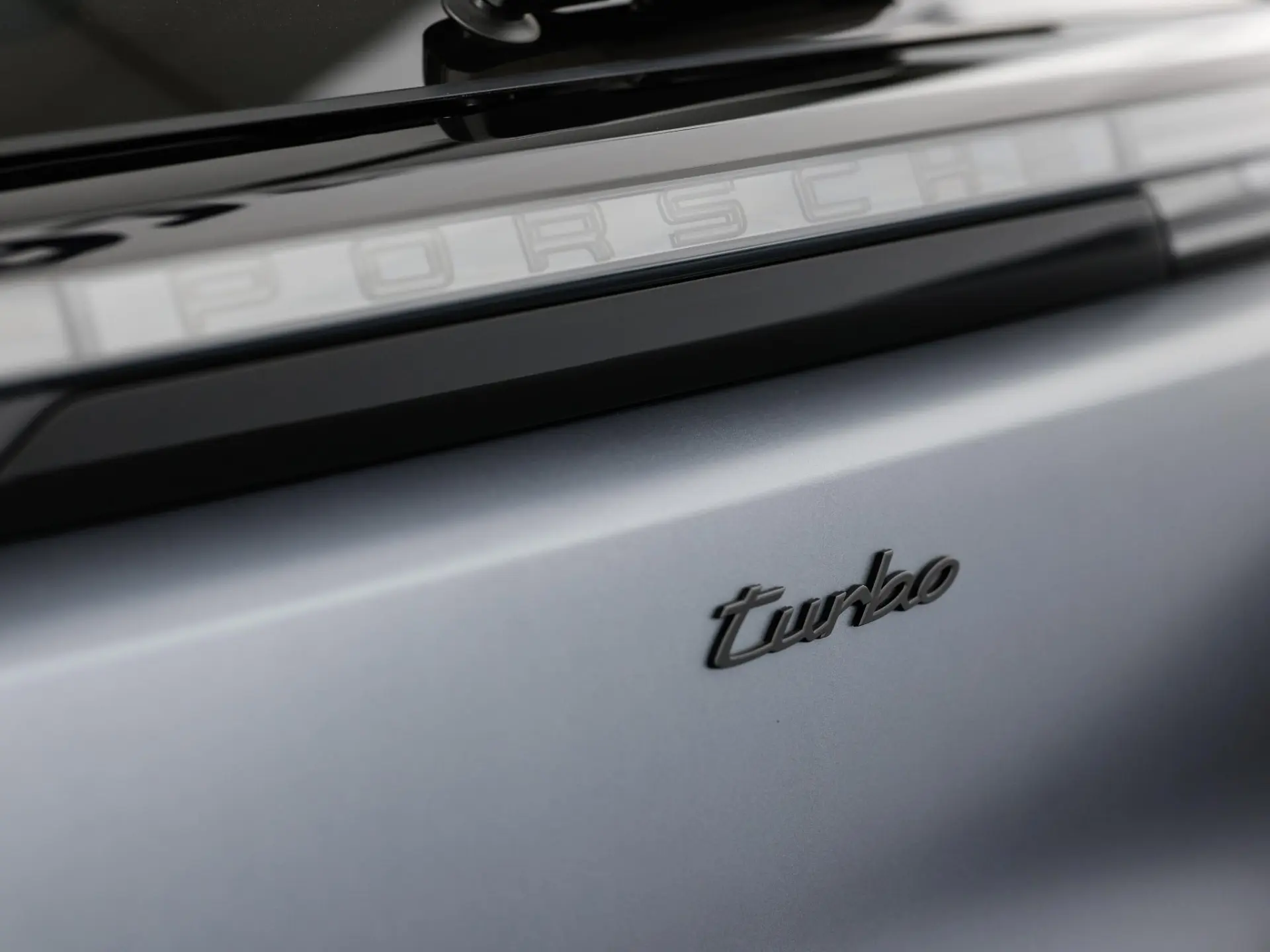 Cayenne Electric Turbo