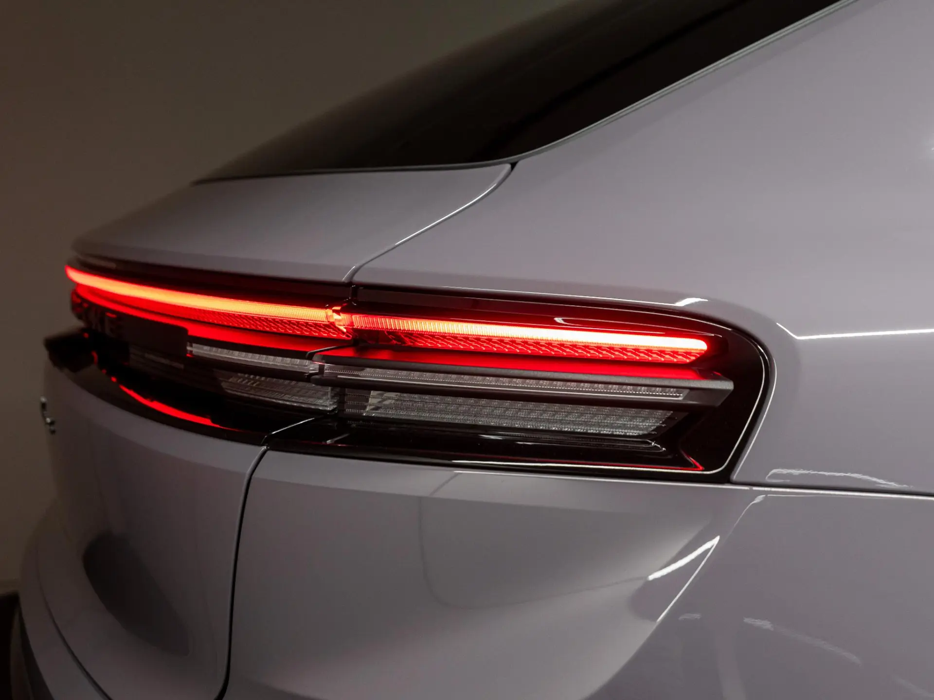 Macan 4 100 kWh