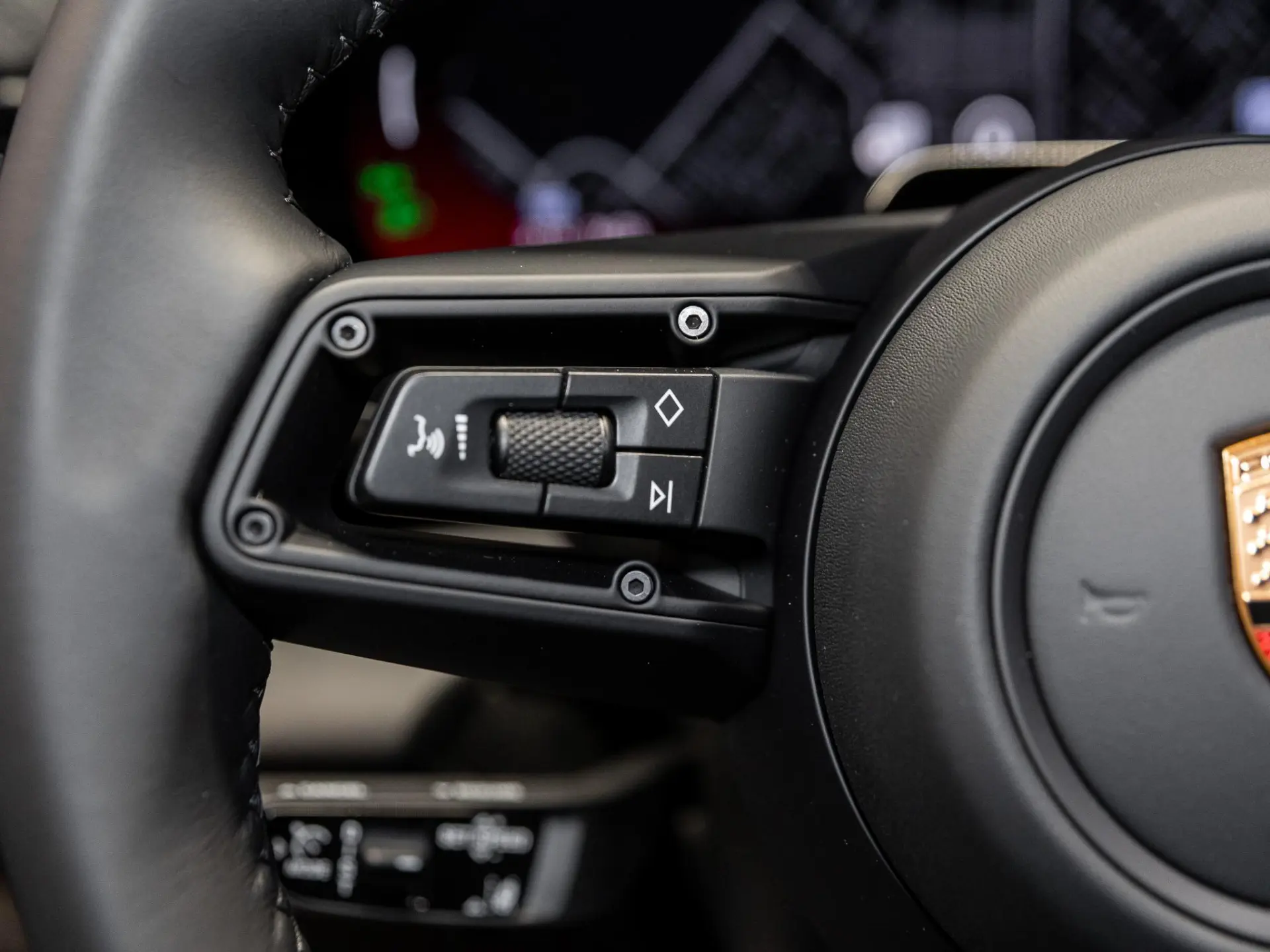 Macan 4 100 kWh
