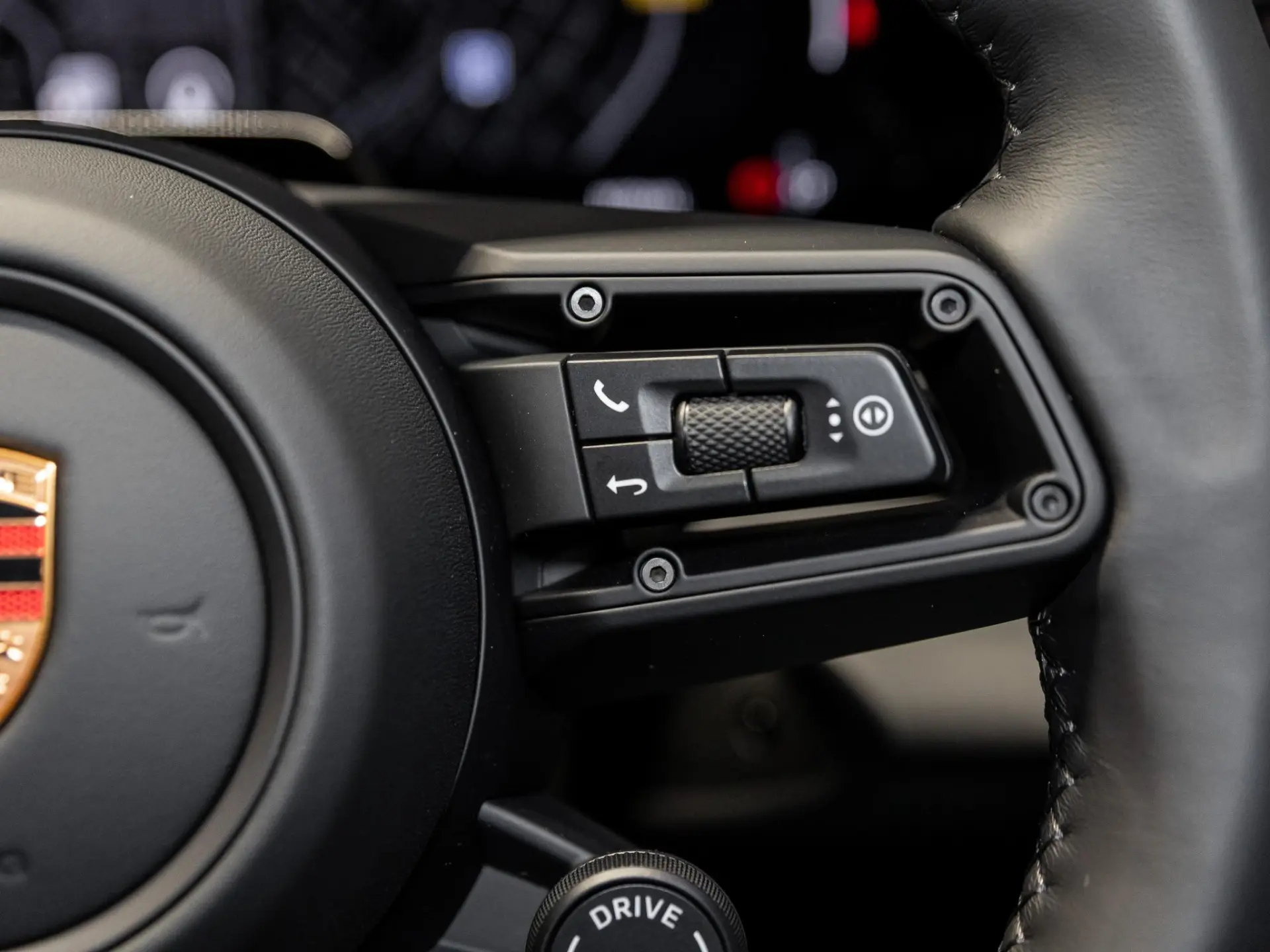 Macan 4 100 kWh