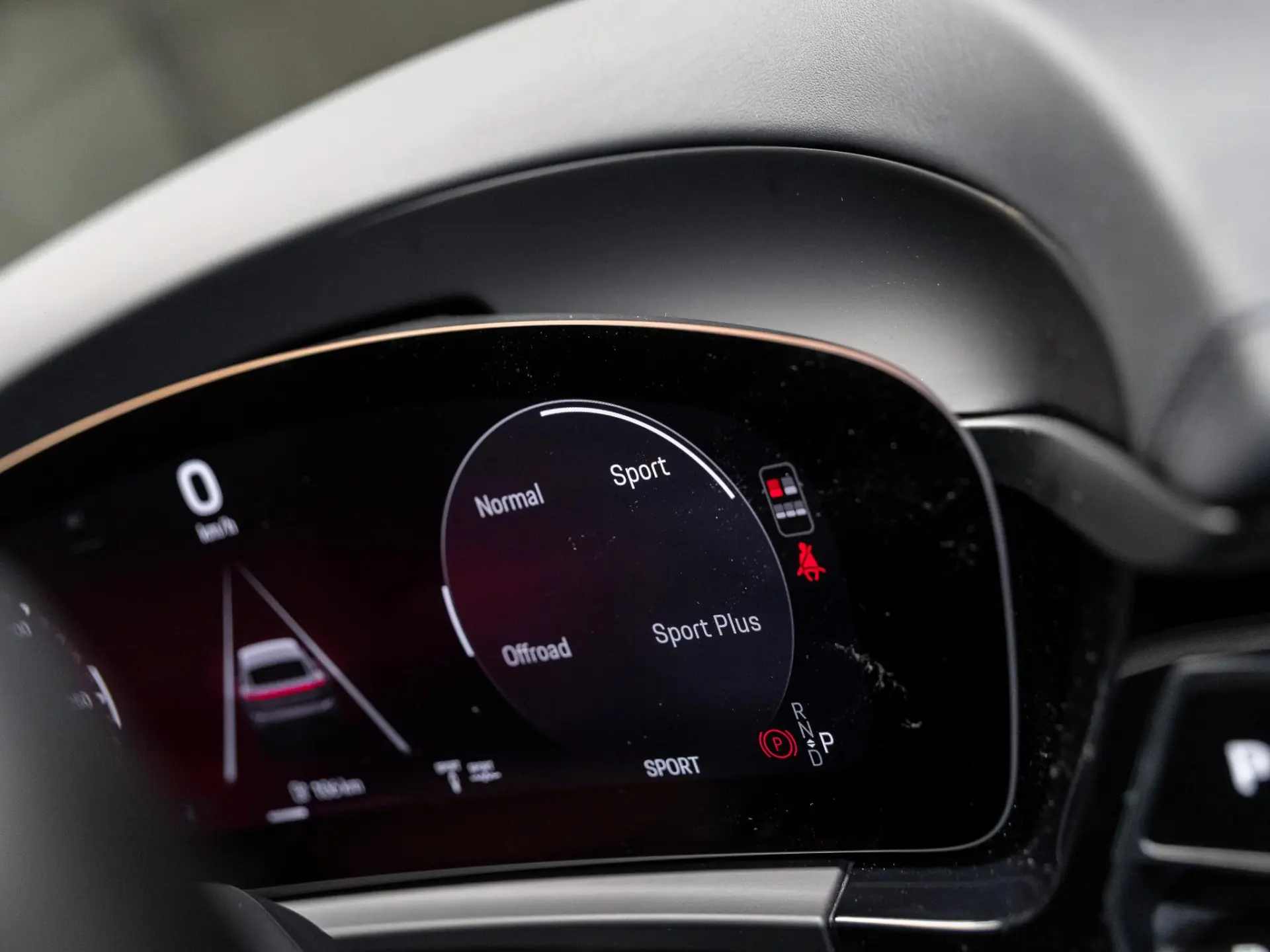 Macan 4 100 kWh